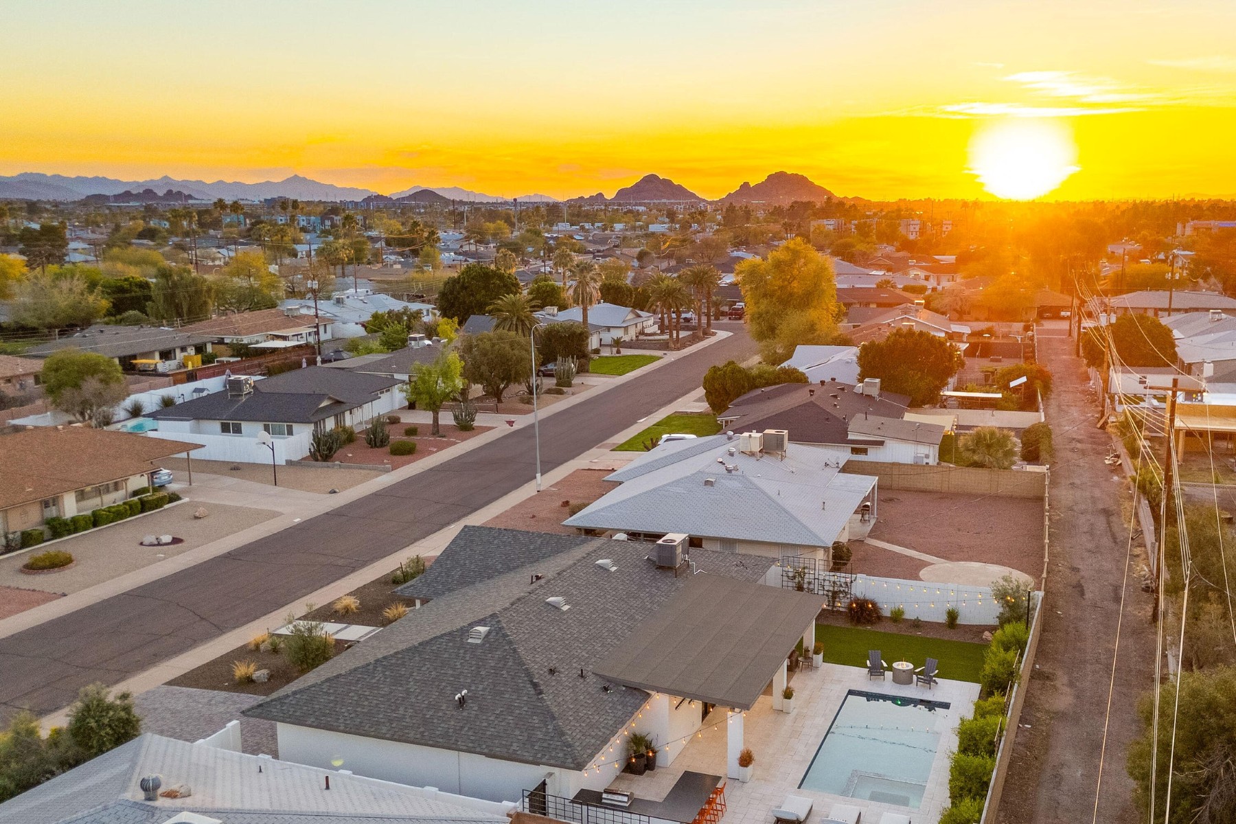 8238 E Wilshire Drive 