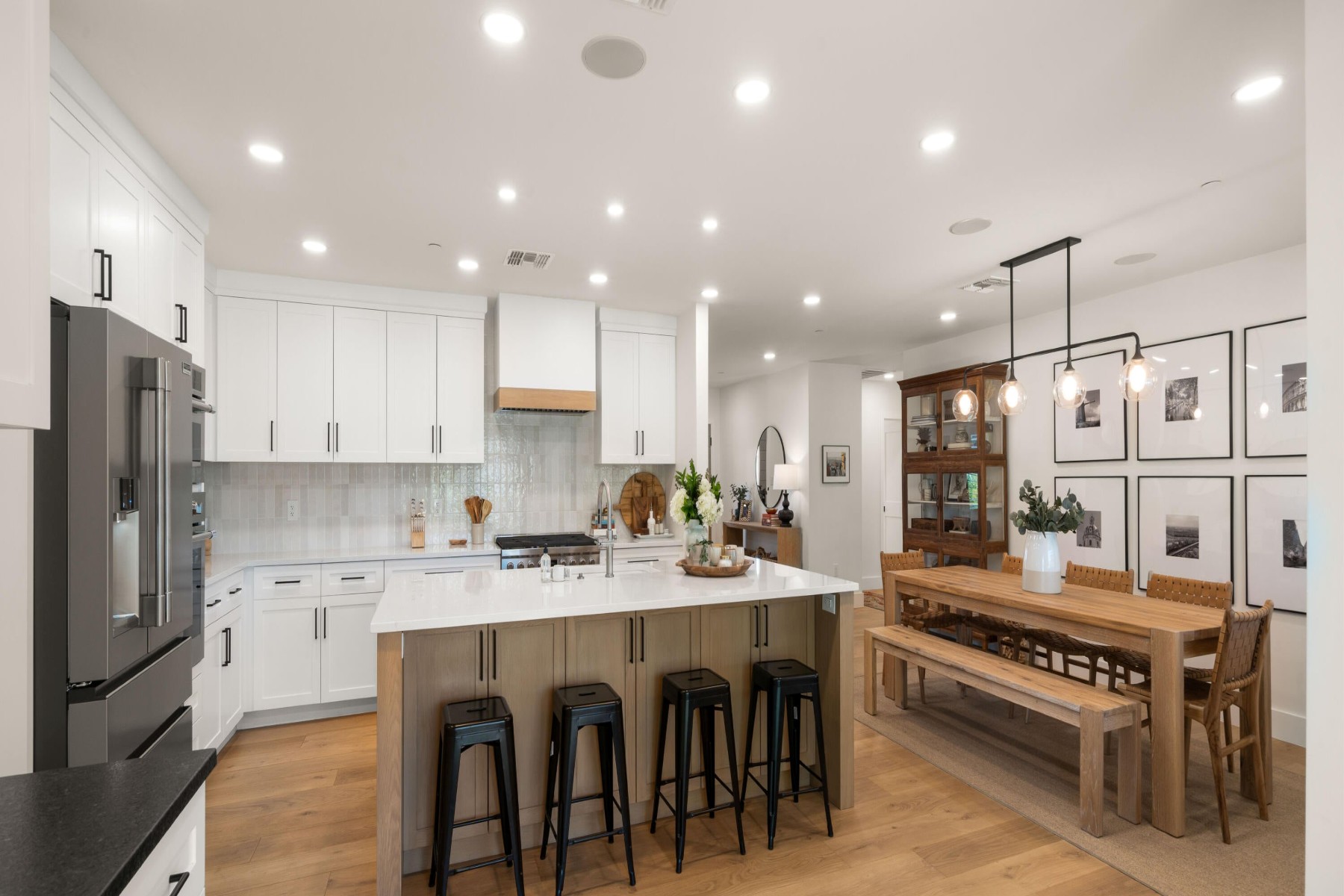 8238 E Wilshire Drive 