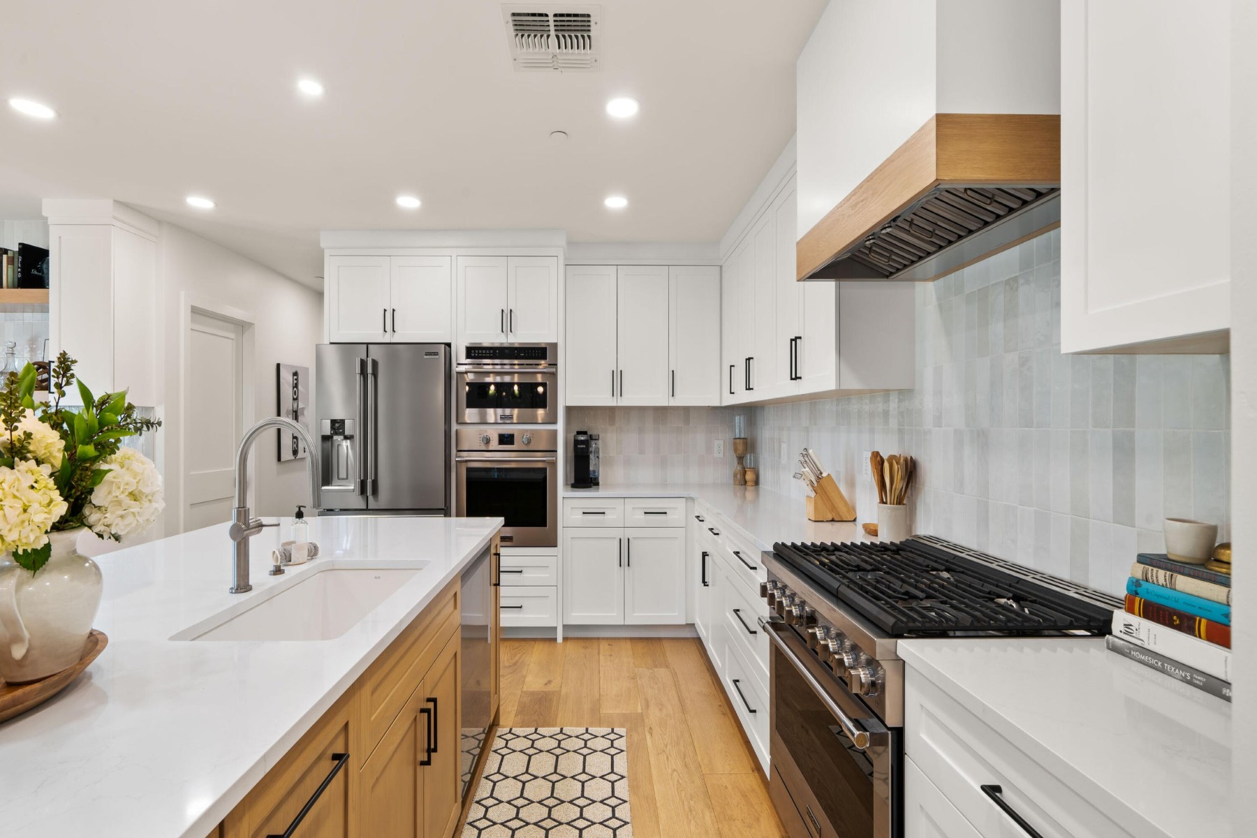 8238 E Wilshire Drive 