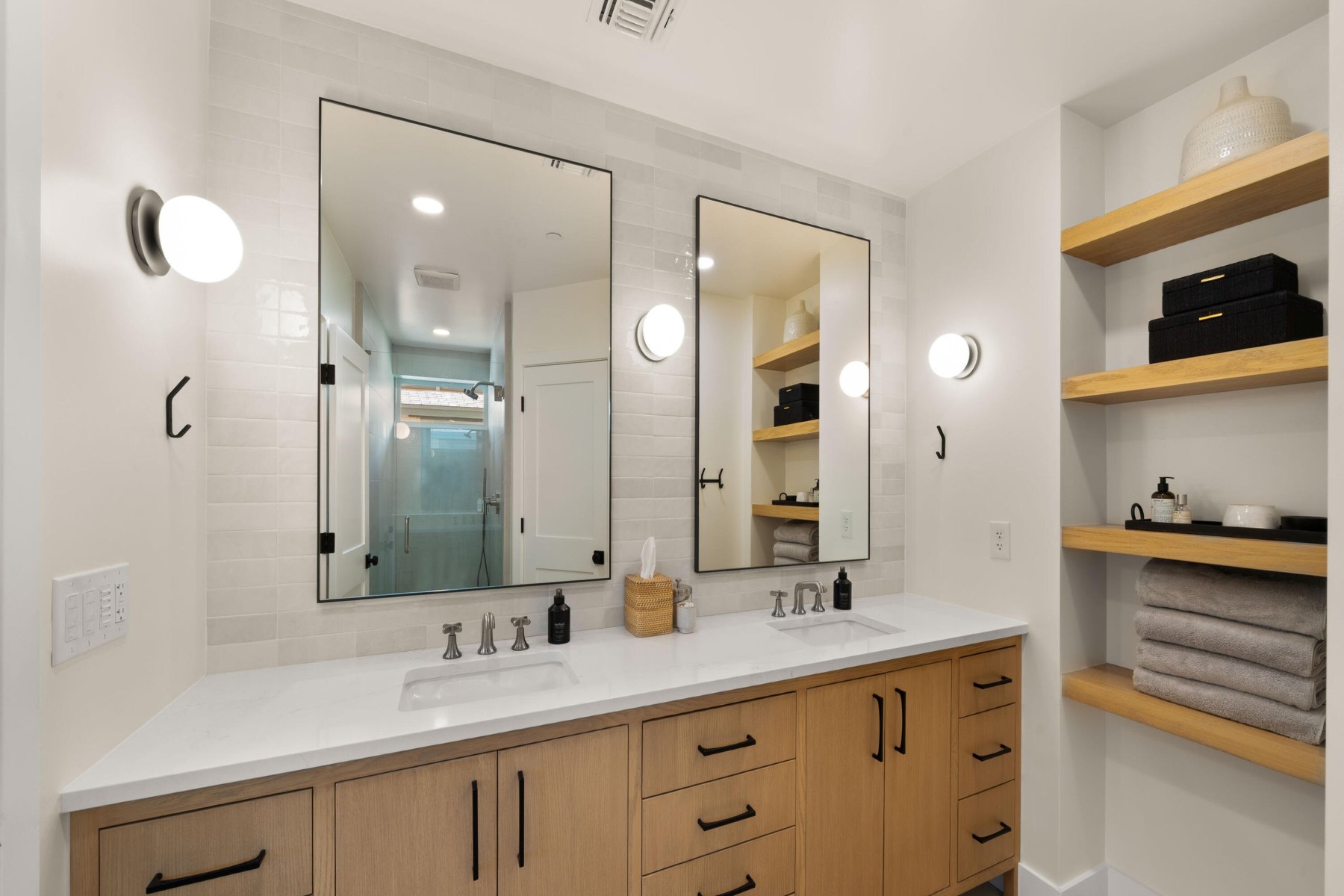 8238 E Wilshire Drive 