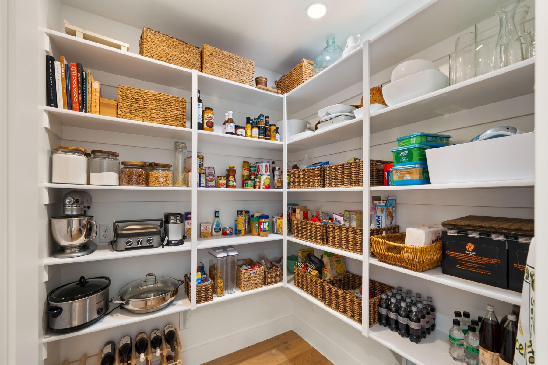 8238 E Wilshire Drive 