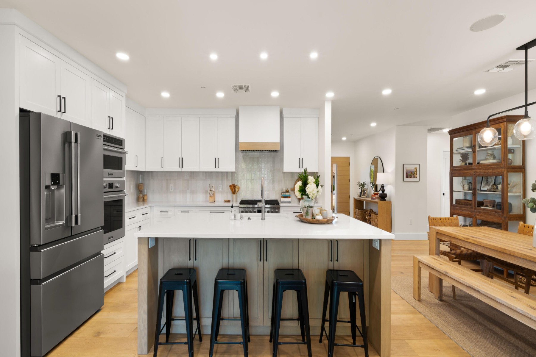 8238 E Wilshire Drive 