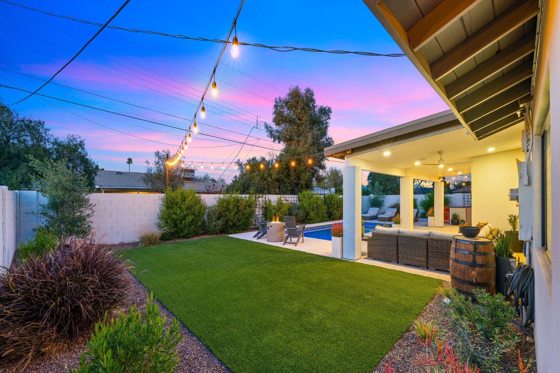 8238 E Wilshire Drive 