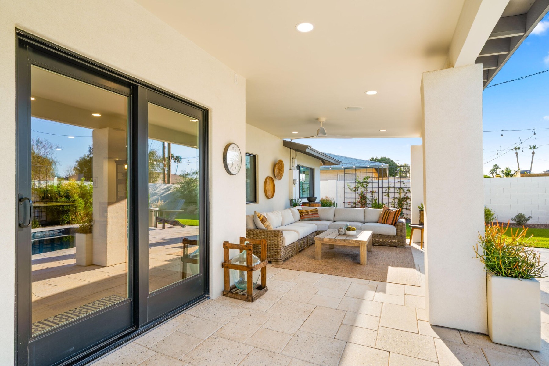 8238 E Wilshire Drive 