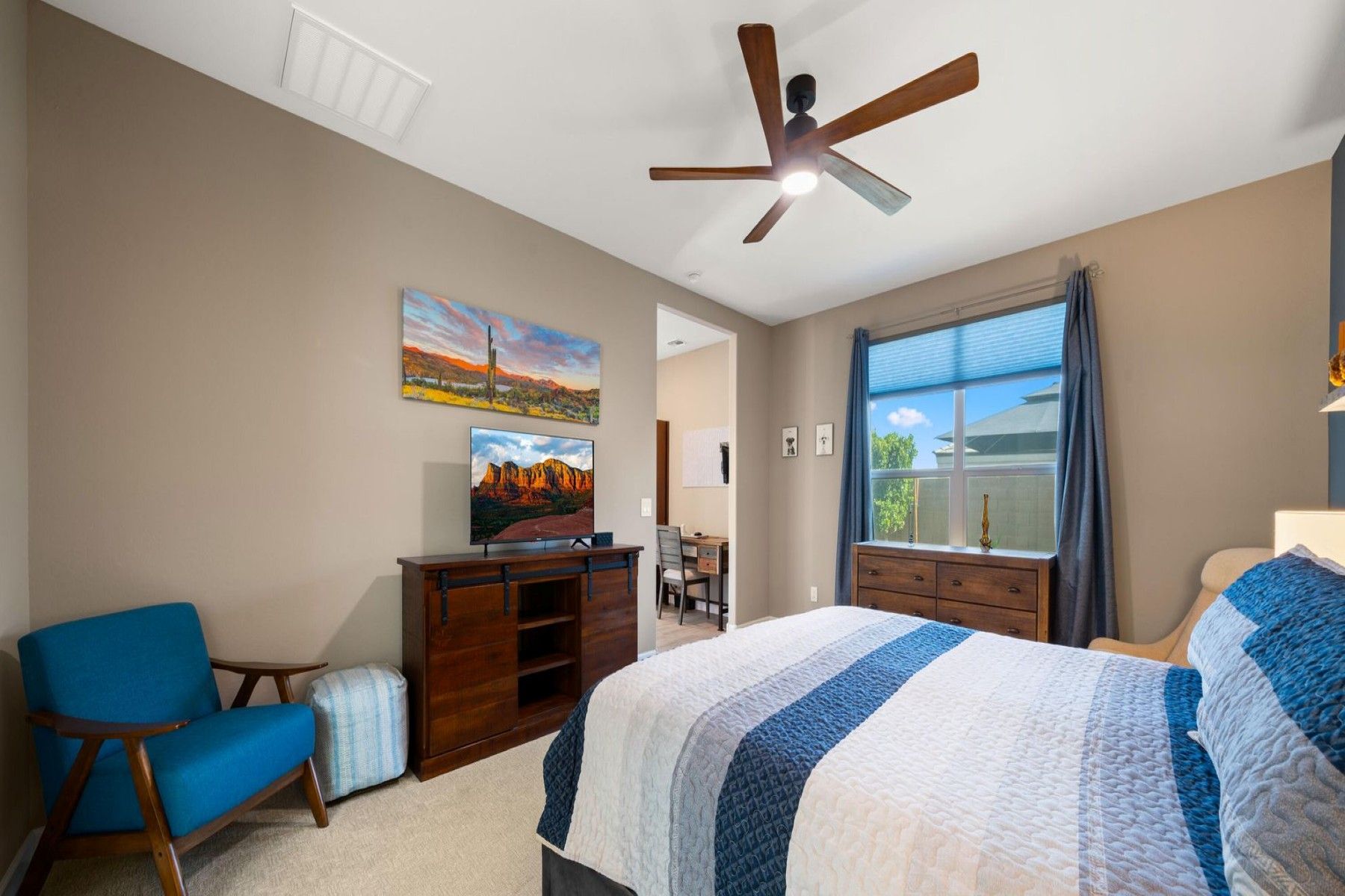 2055 E Park View Lane 