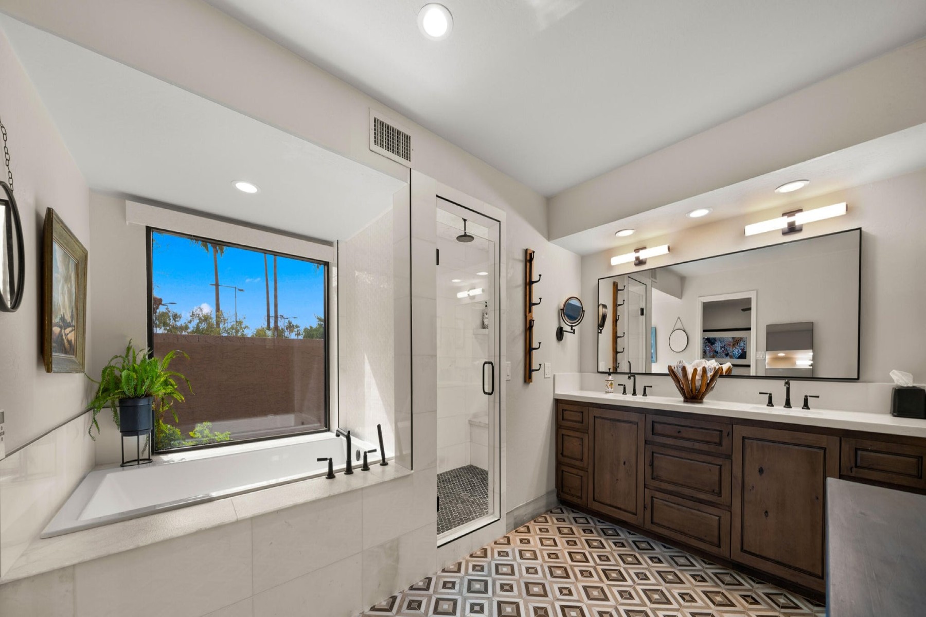 4450 E Camelback Road-Broker Exclusive 4