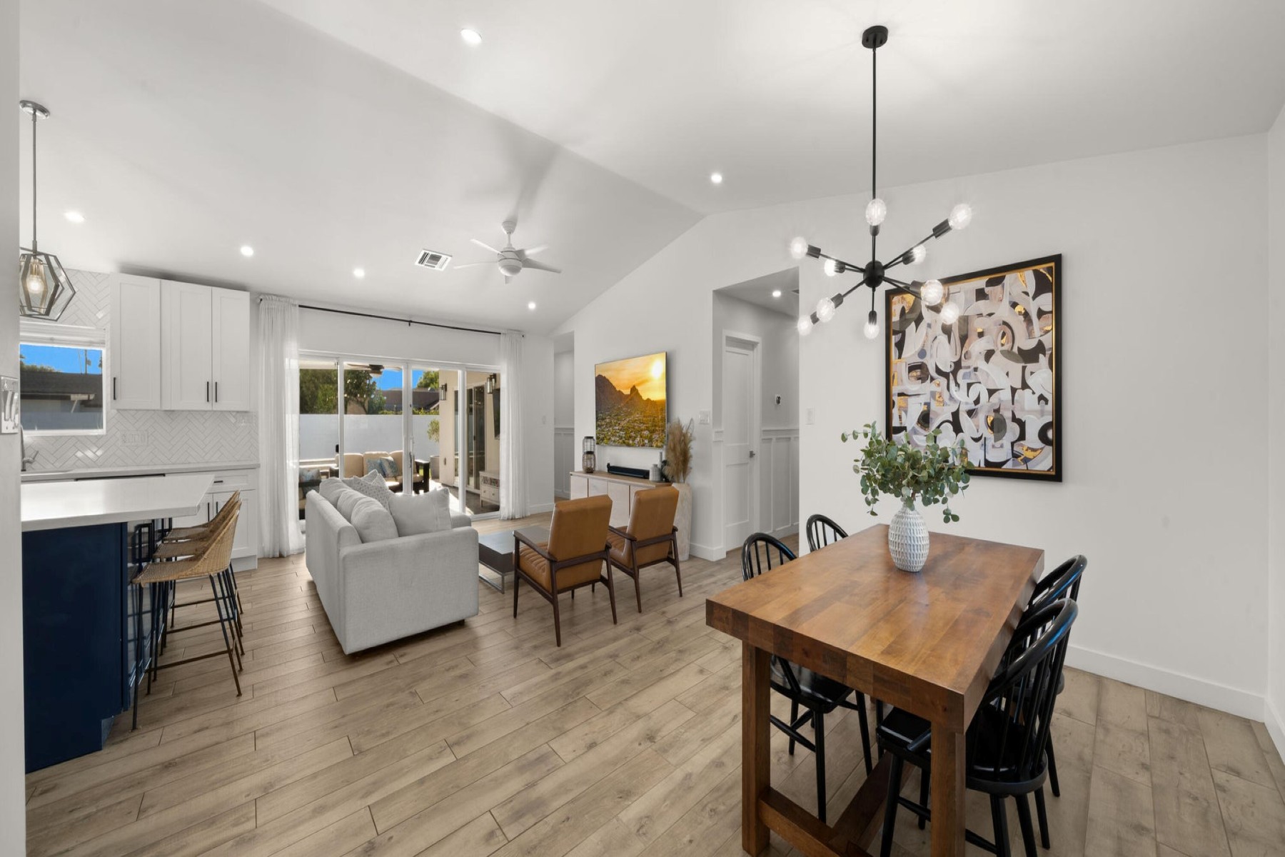 4810 N 31st Place 