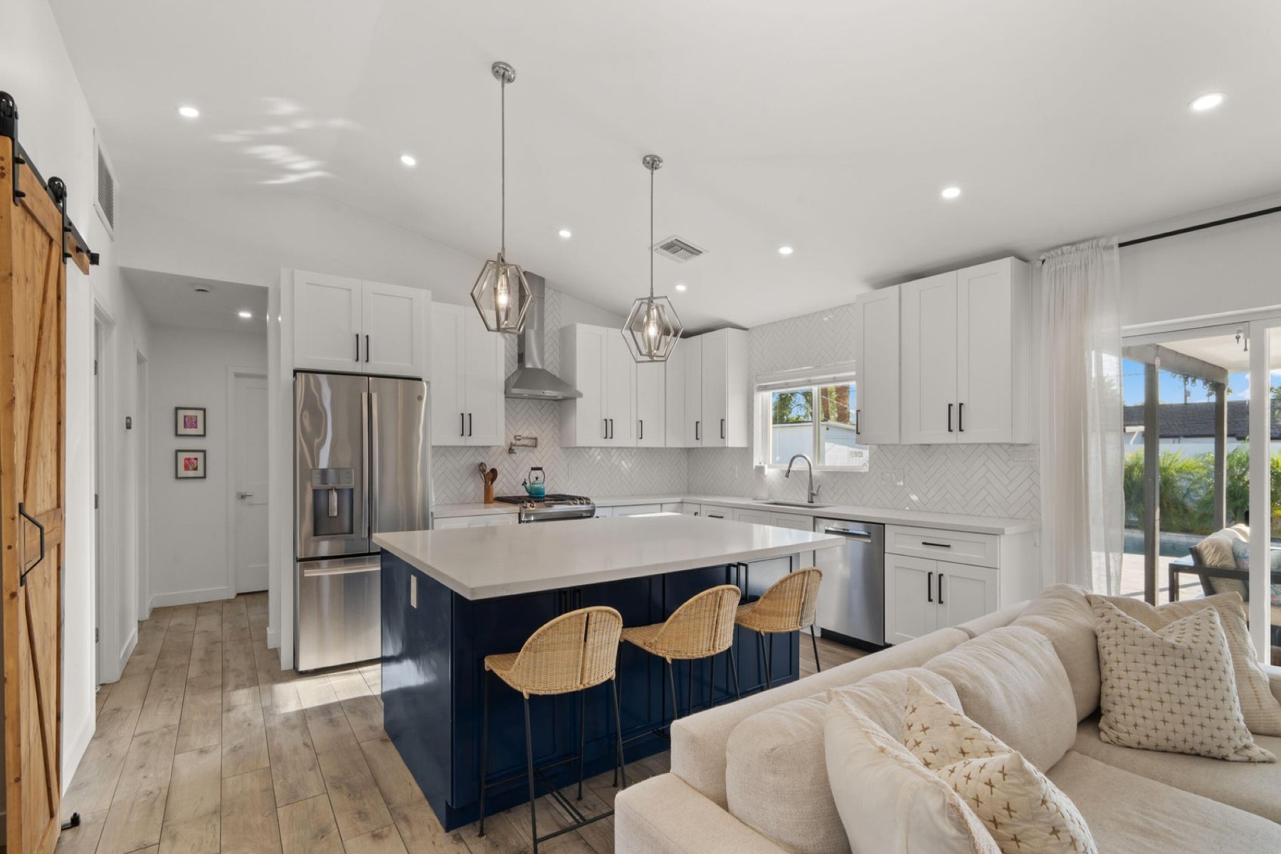 4810 N 31st Place 