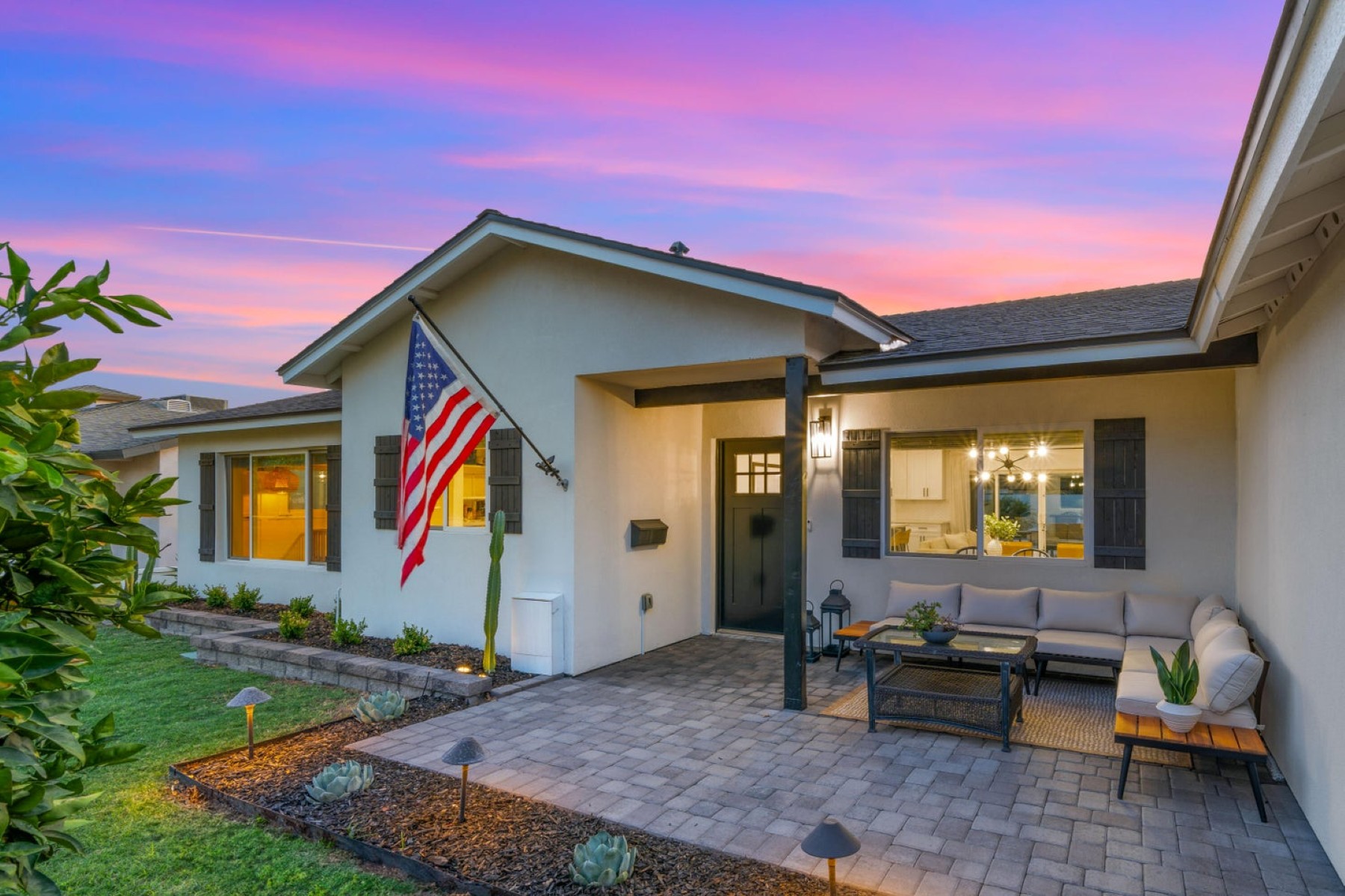 4810 N 31st Place 