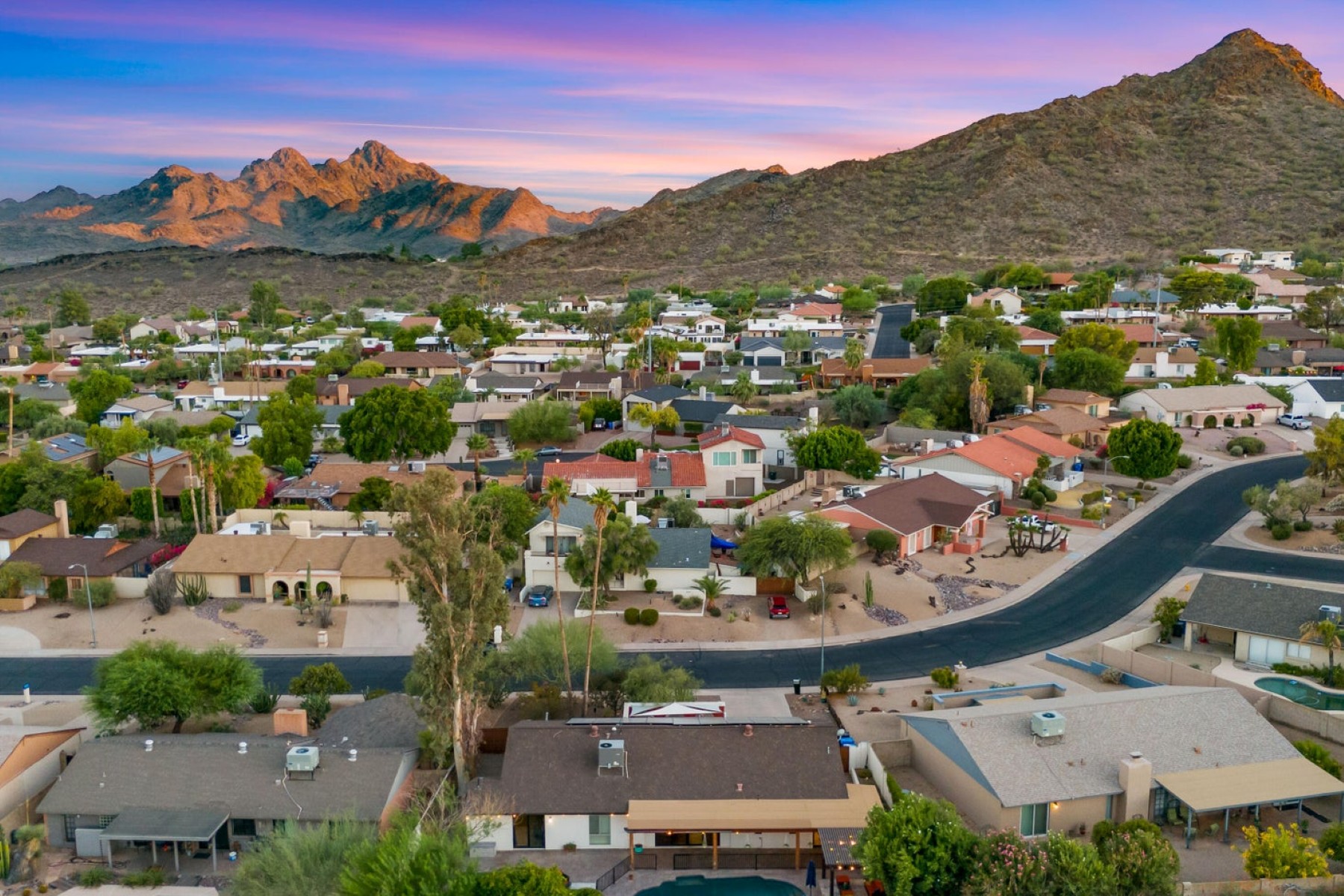 2250 E Sahuaro Drive 