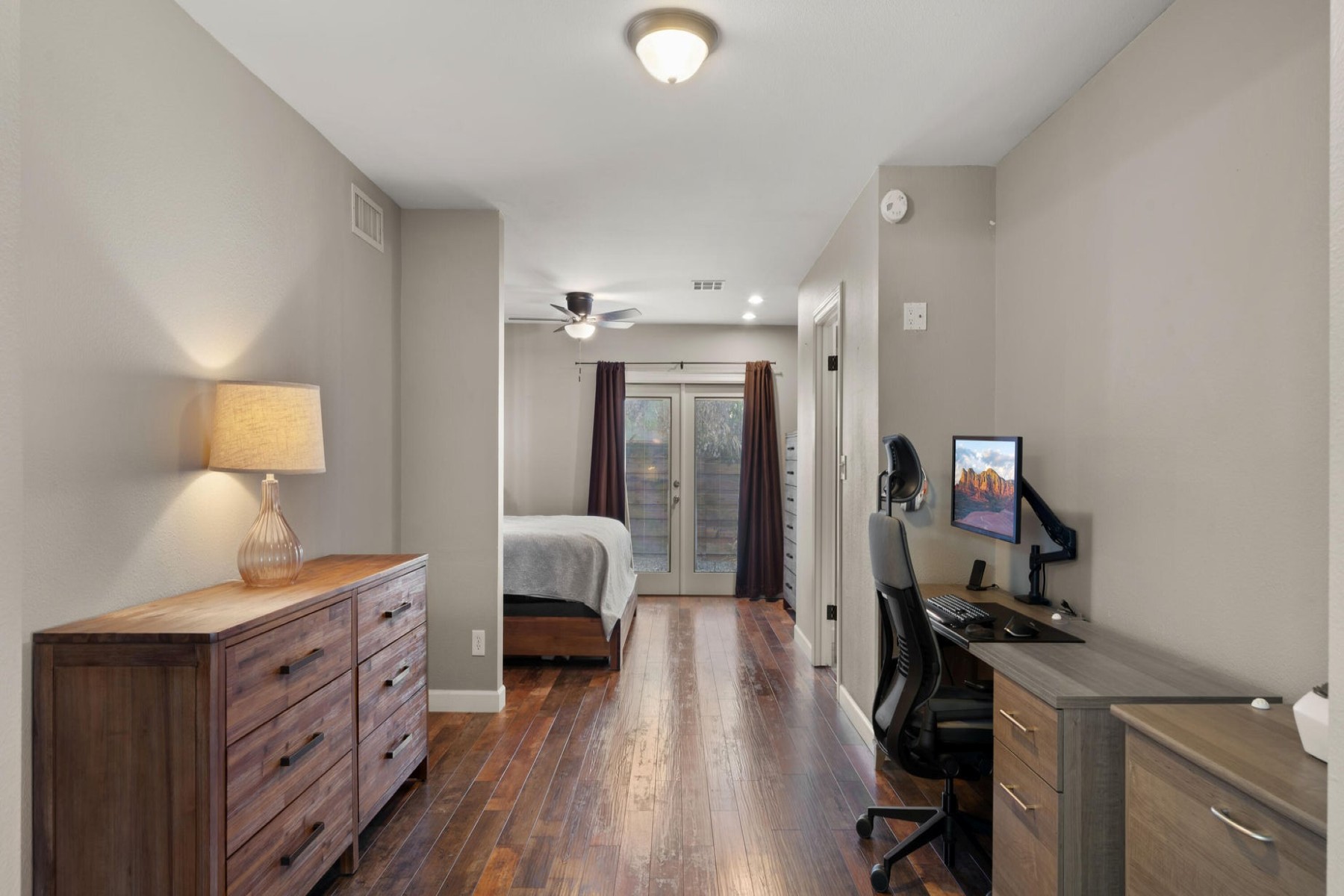 2250 E Sahuaro Drive 