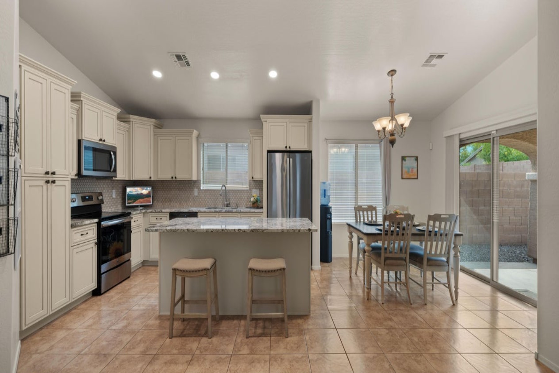2904 E Mead Drive 