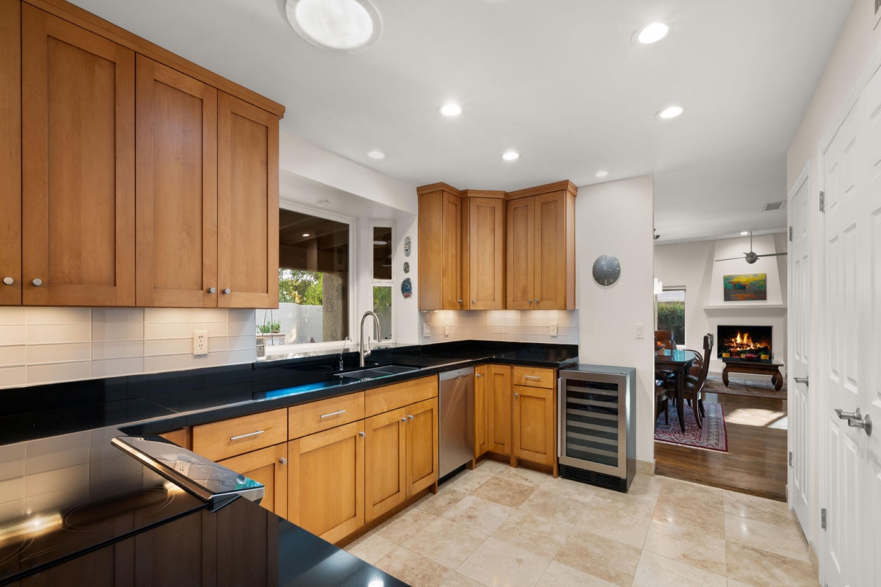 2423 E Marshall Avenue 