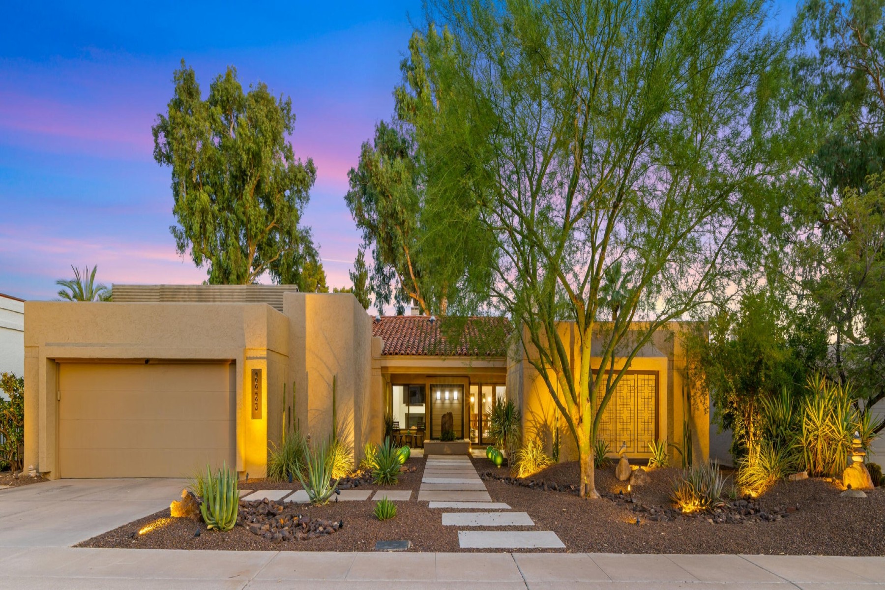 2423 E Marshall Avenue 