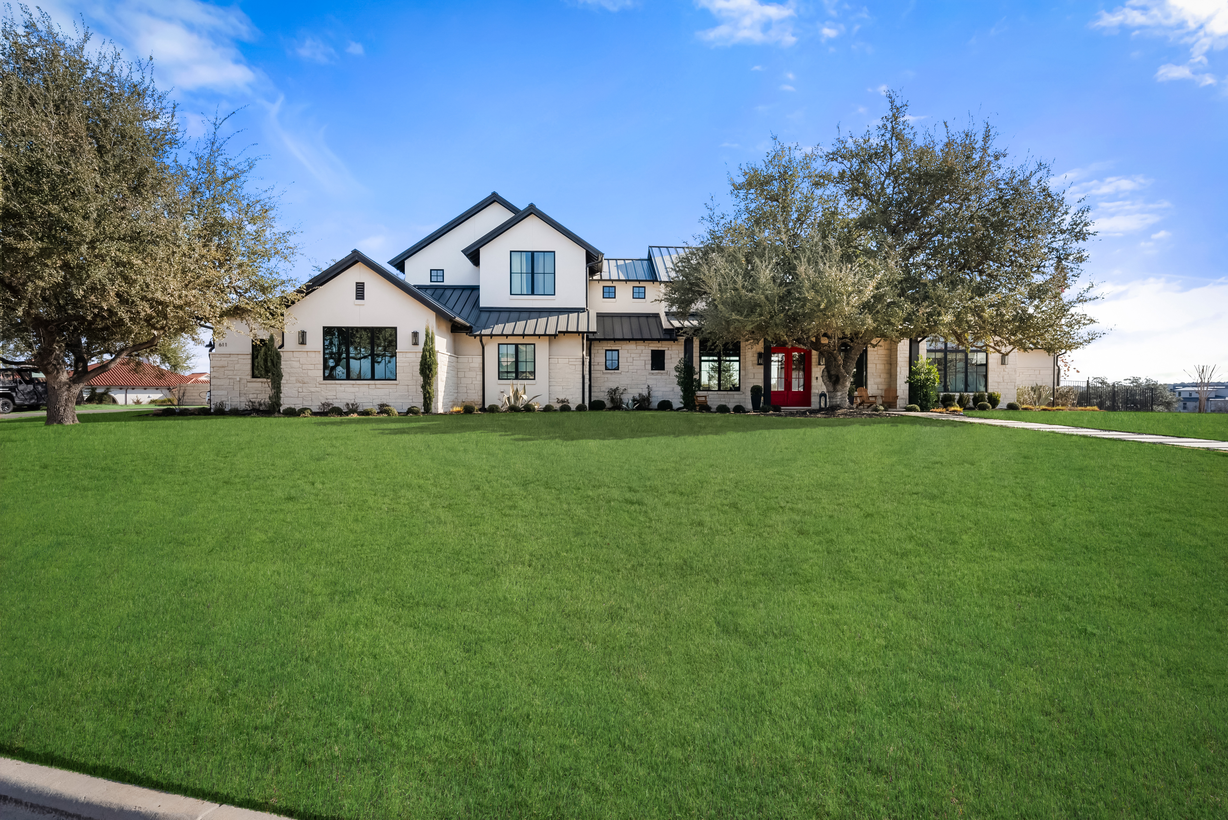 611 Casasanta Trail 