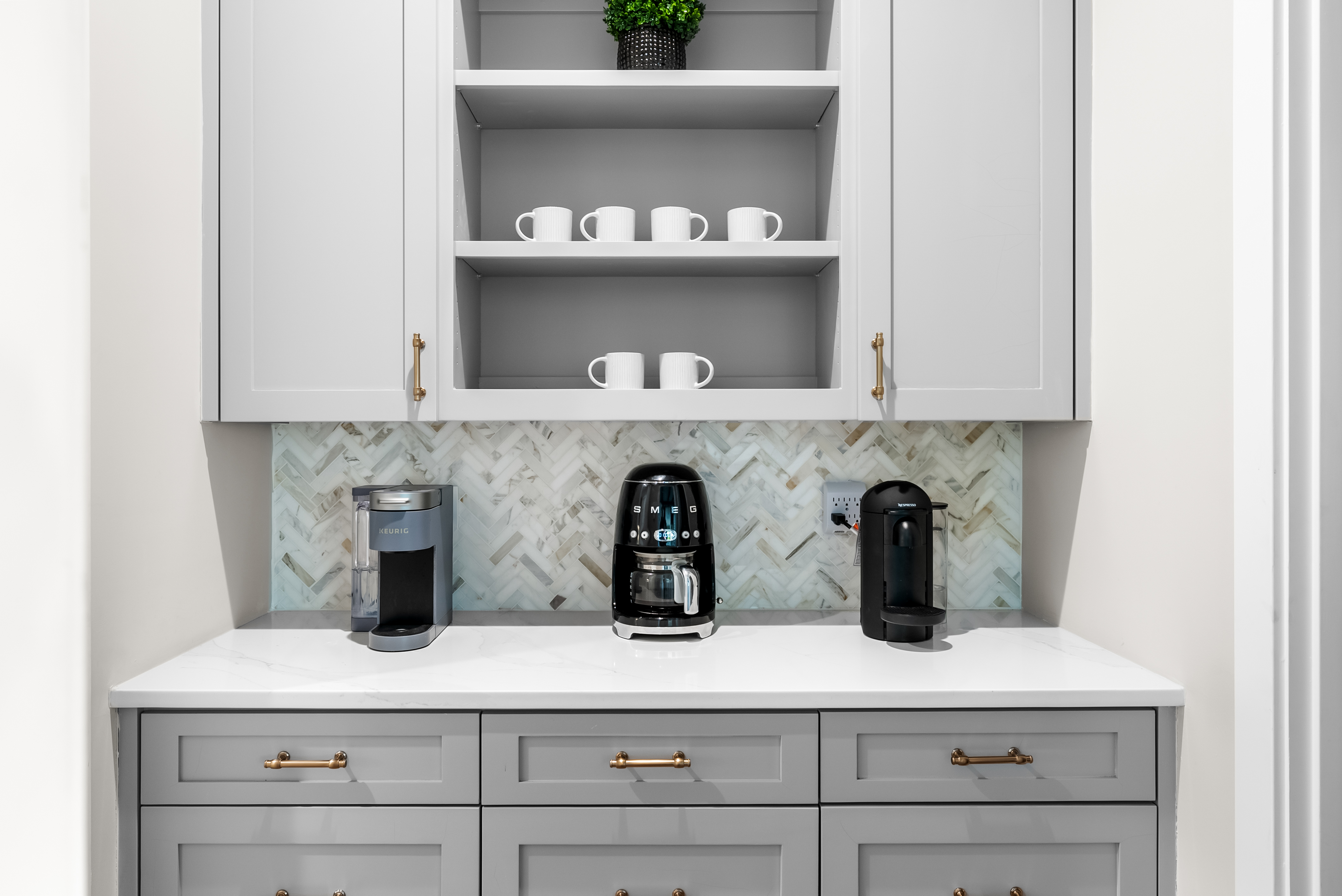 611 Casasanta Trail 