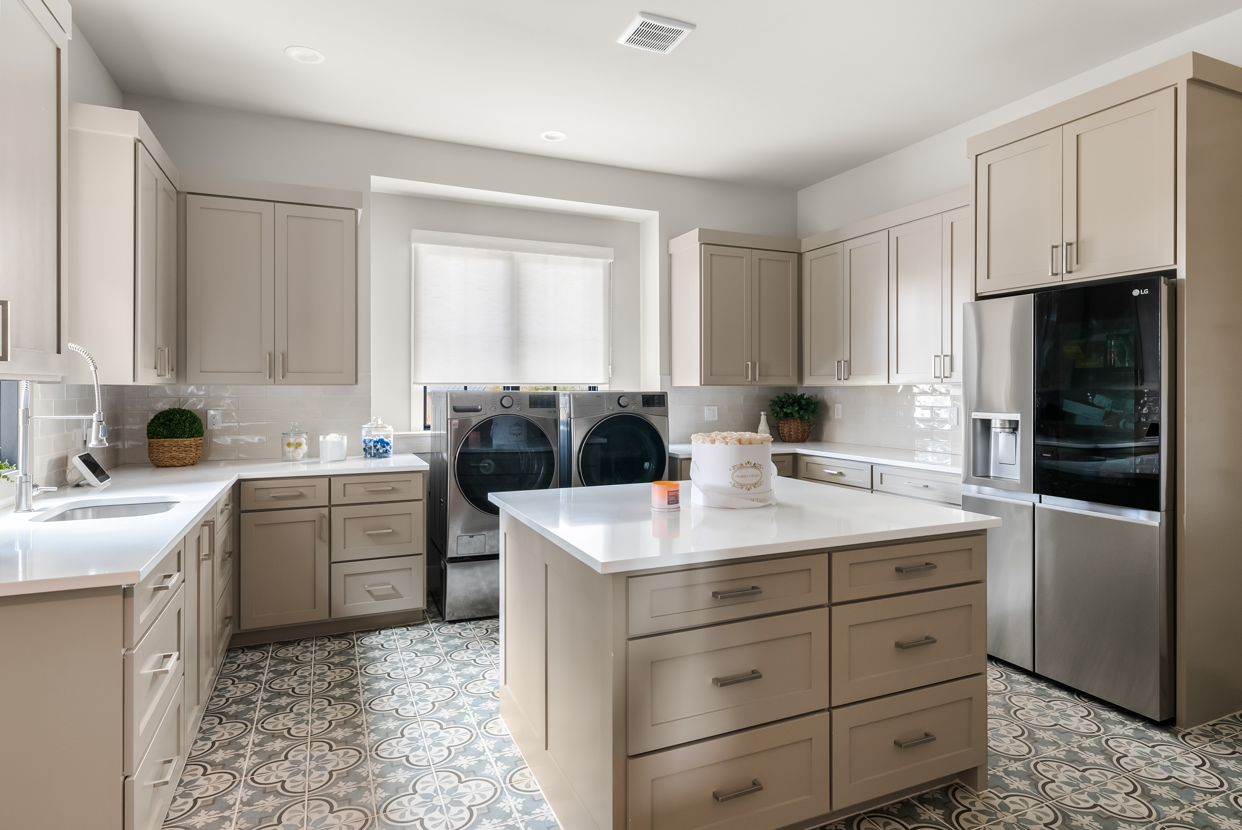 611 Casasanta Trail 