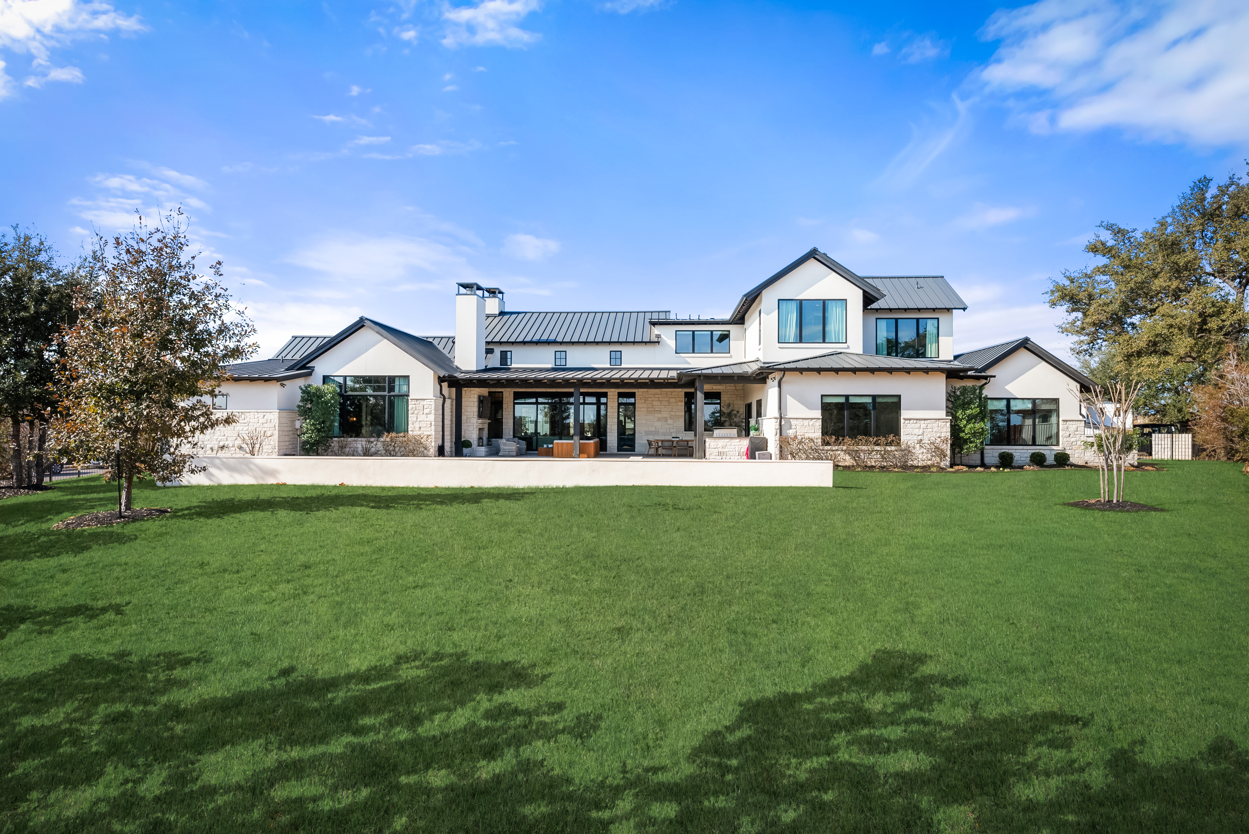 611 Casasanta Trail 