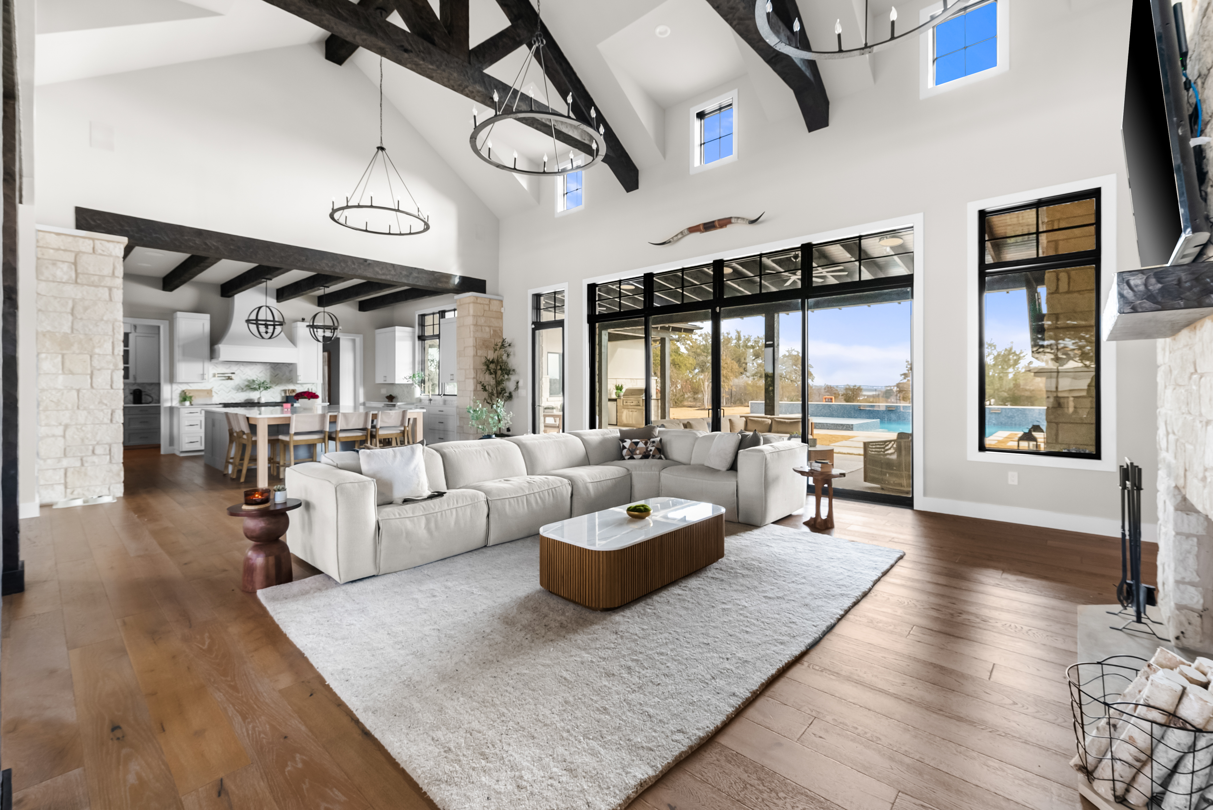611 Casasanta Trail 