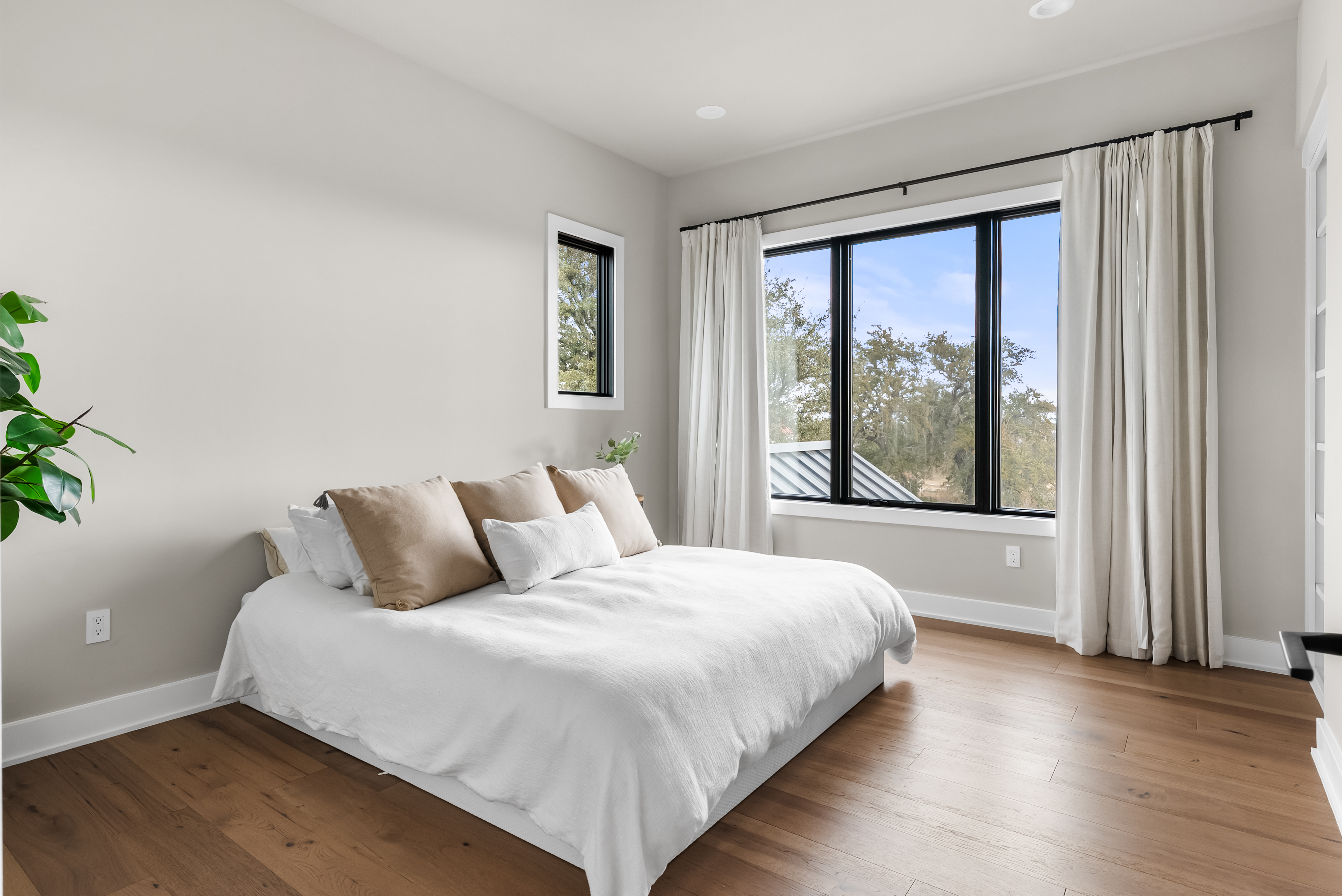 611 Casasanta Trail 