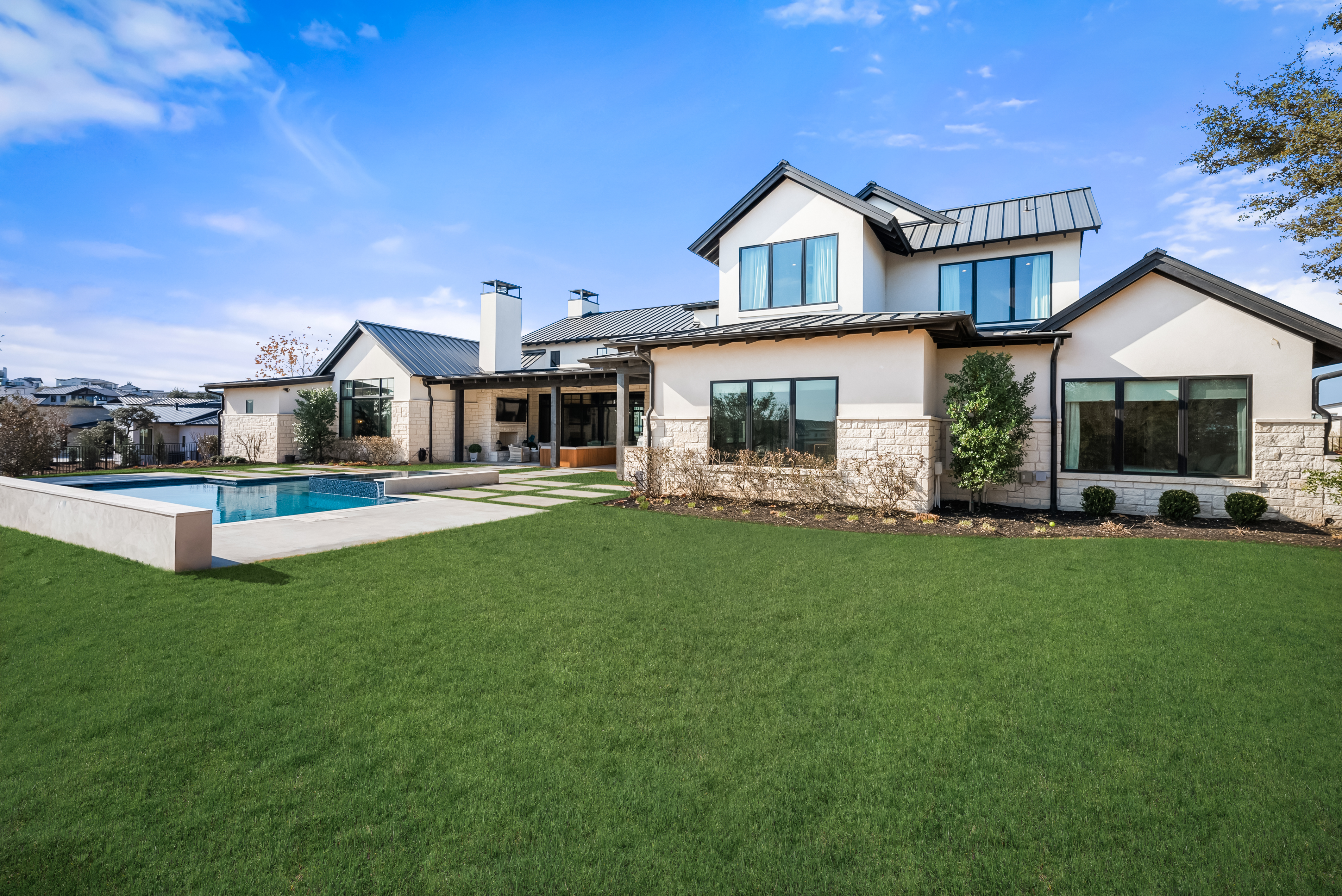 611 Casasanta Trail 