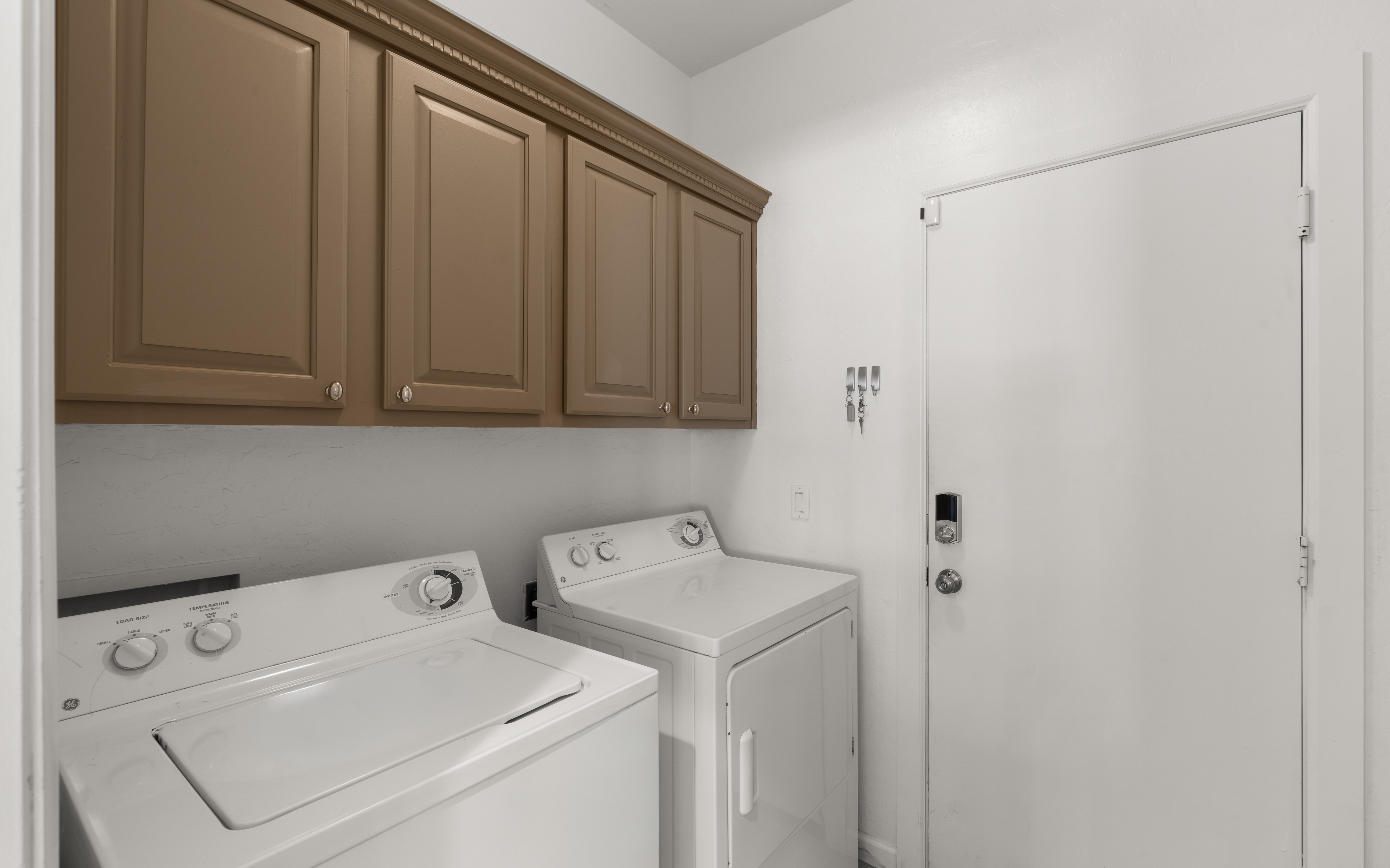 1831 E Valencia Drive 