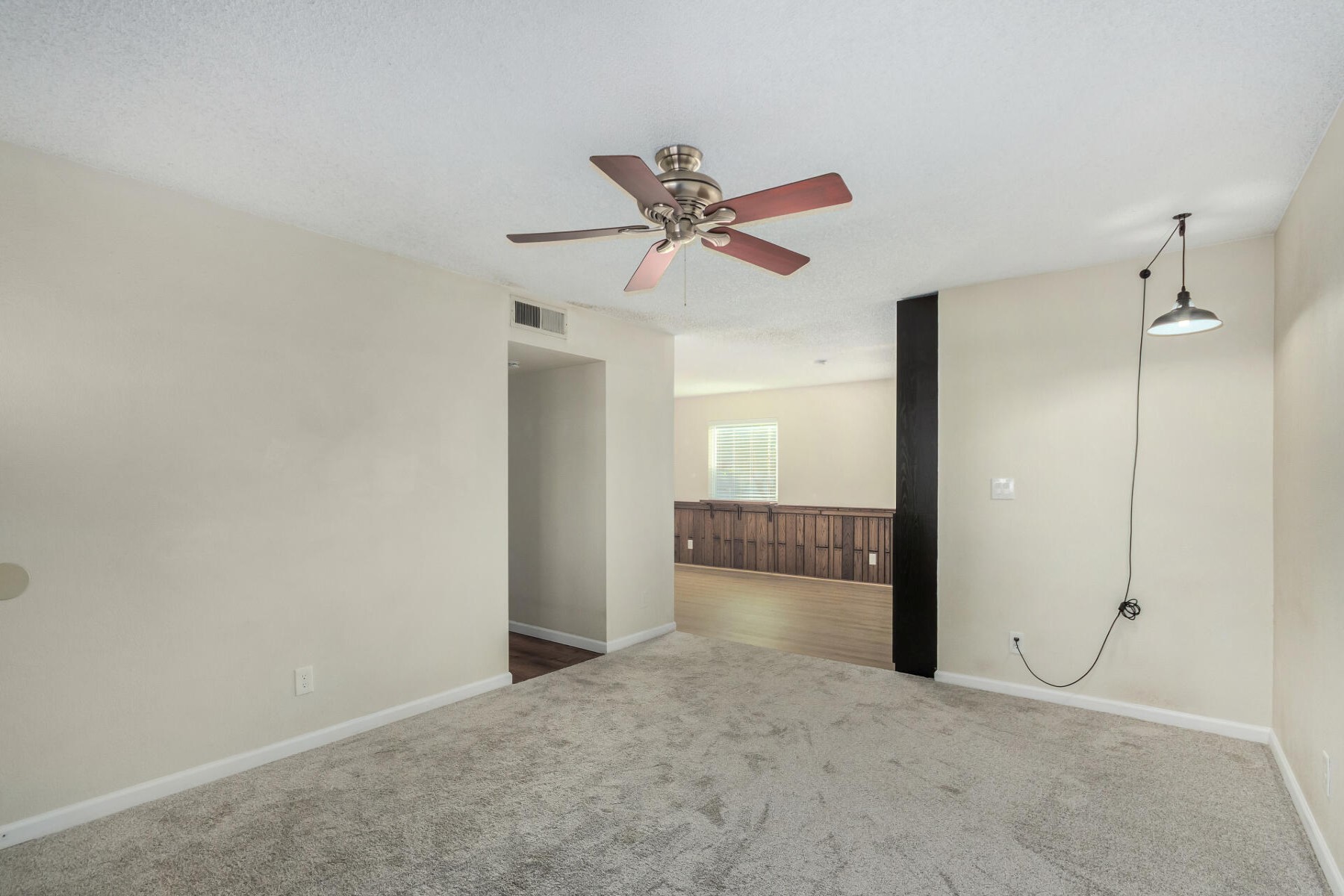 2323 E Kathleen Road 