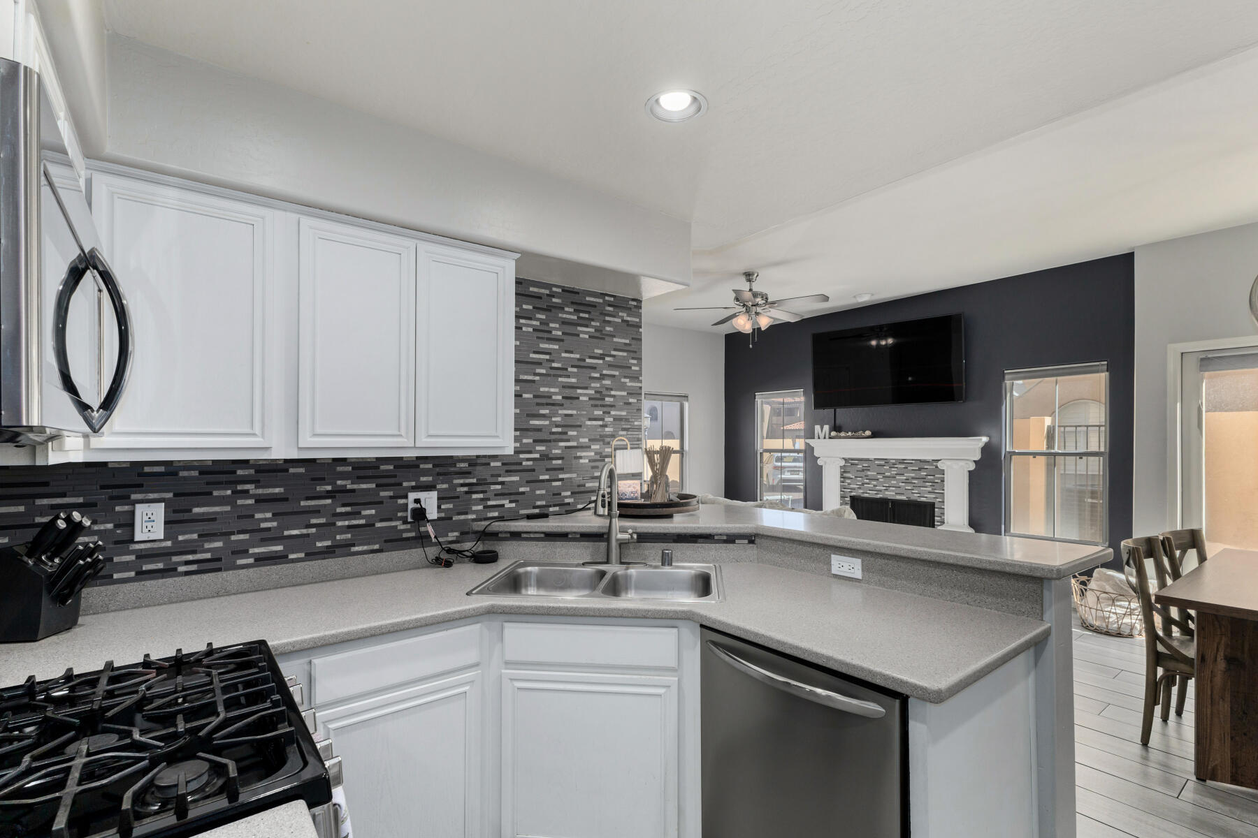 5015 E Cheyenne Drive Unit# 21