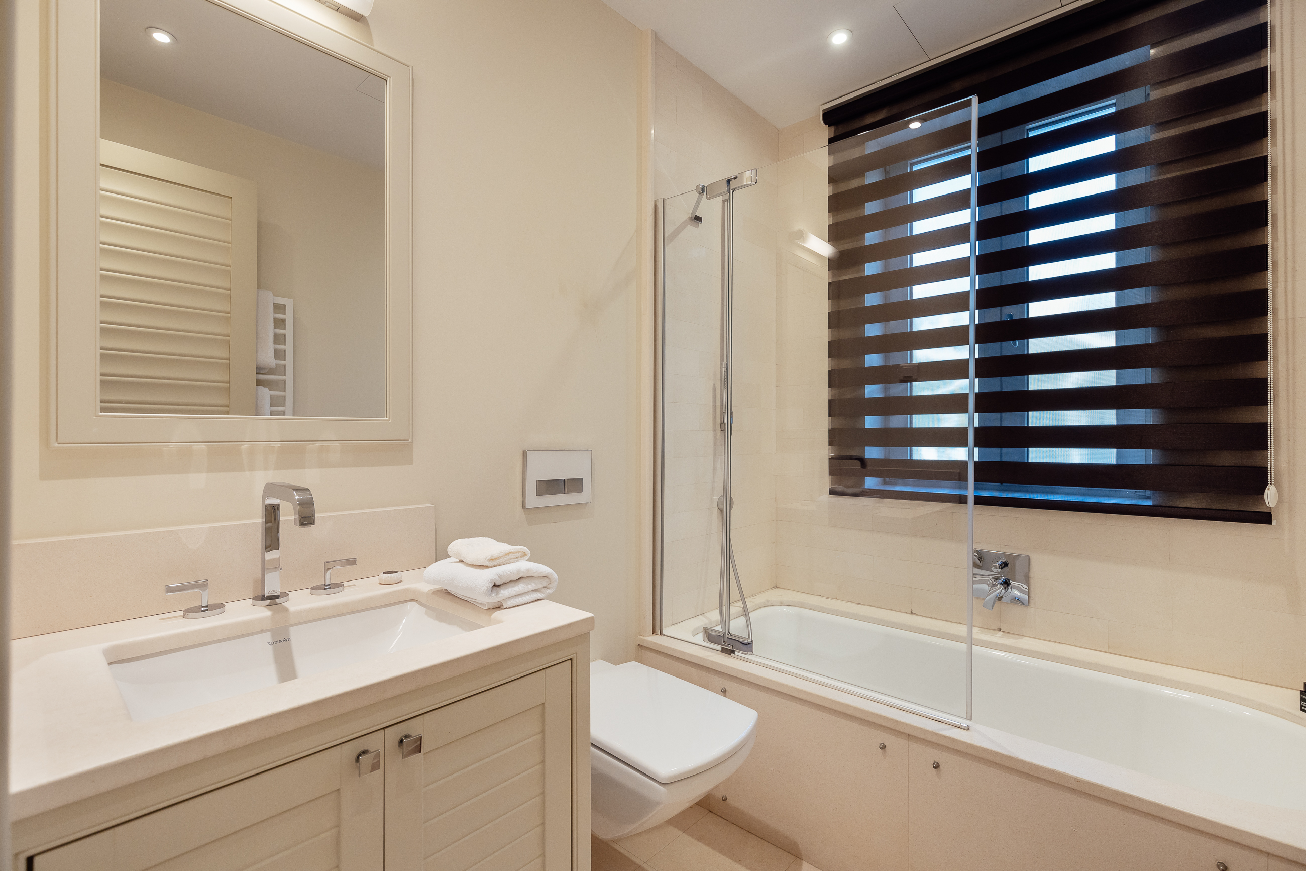 Zeta Building Porto Montenegro