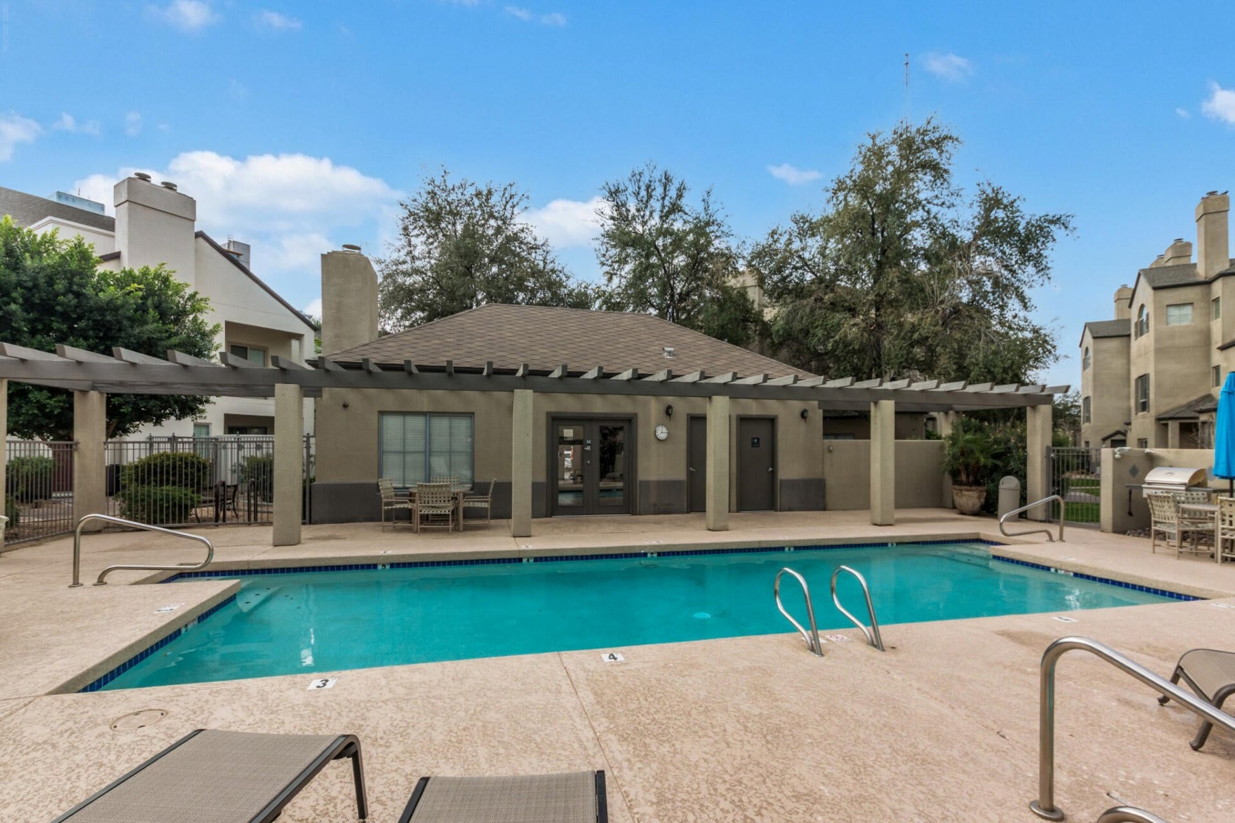 100 E Fillmore Street 216