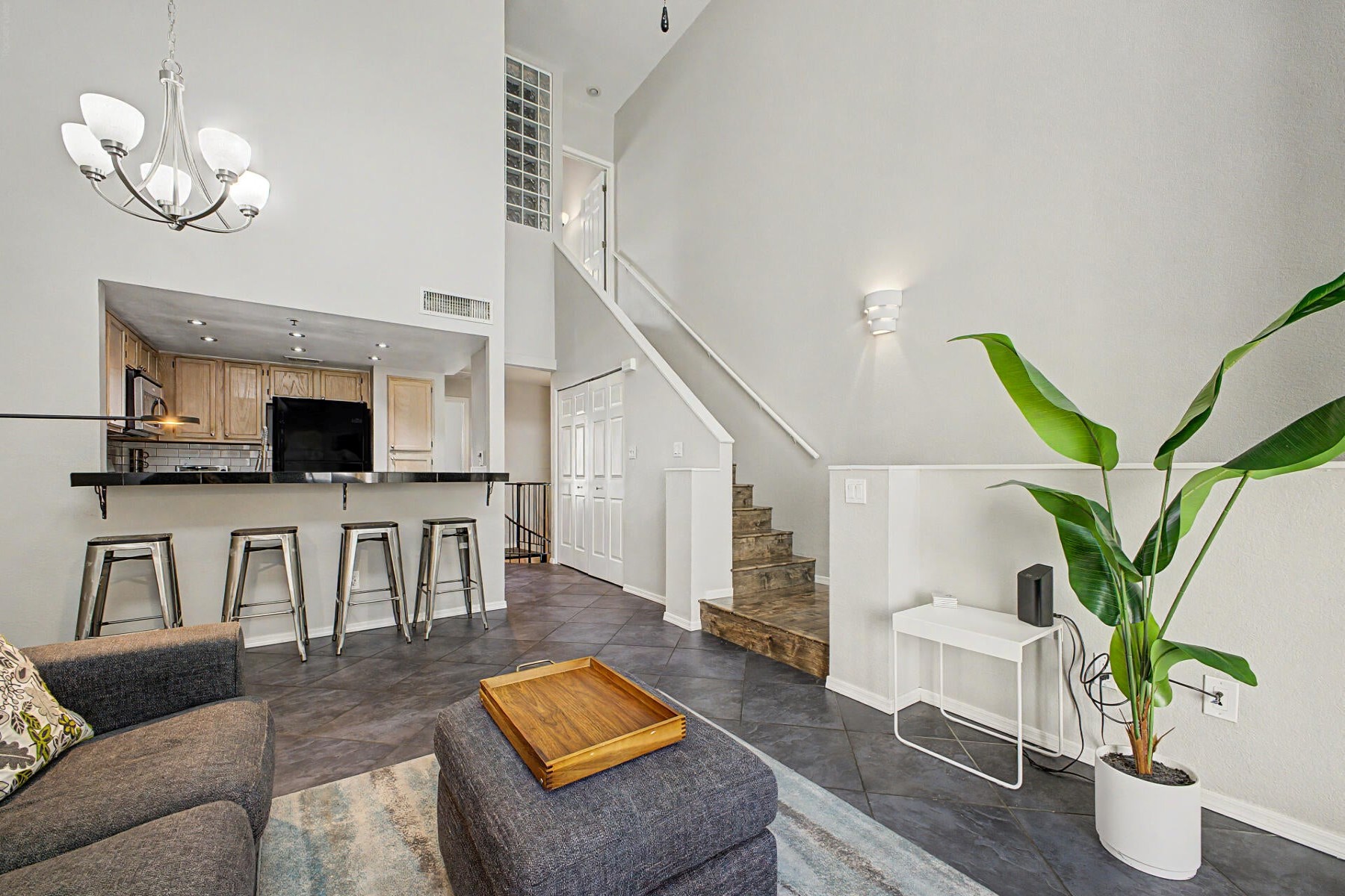 100 E Fillmore Street 216