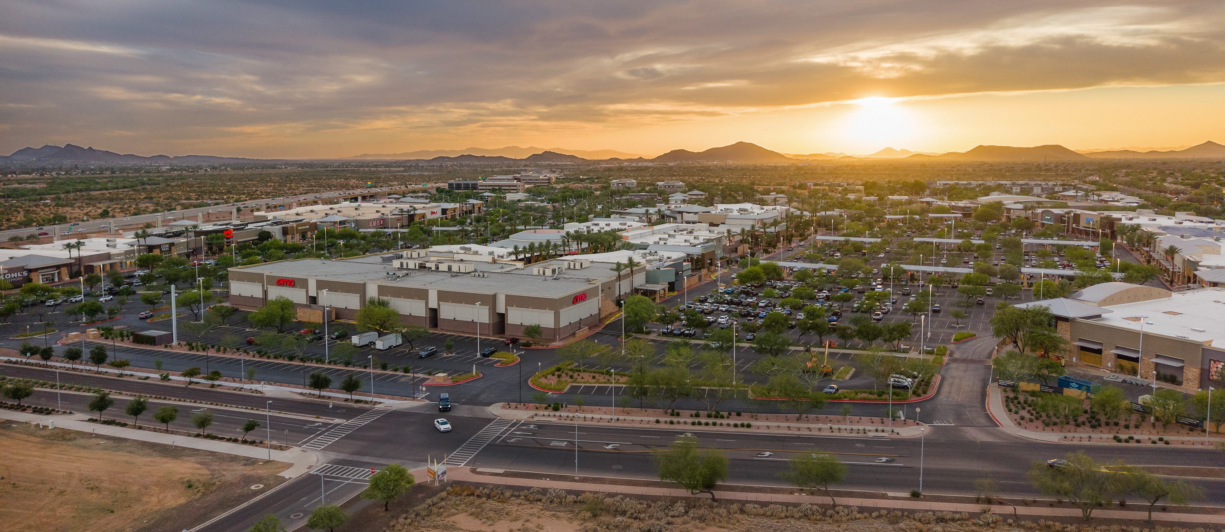 4724 E Parkside Lane 