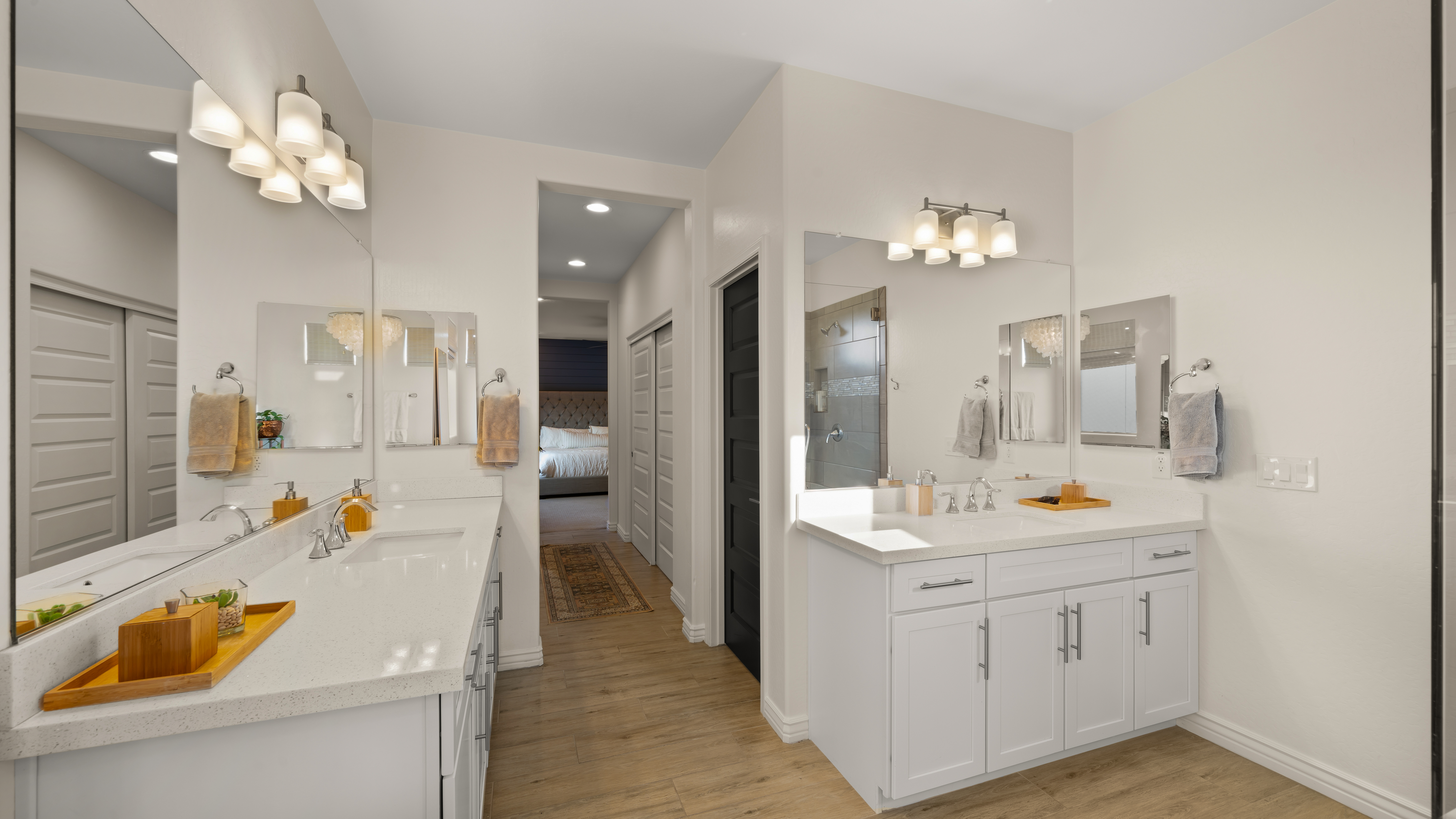 4724 E Parkside Lane 