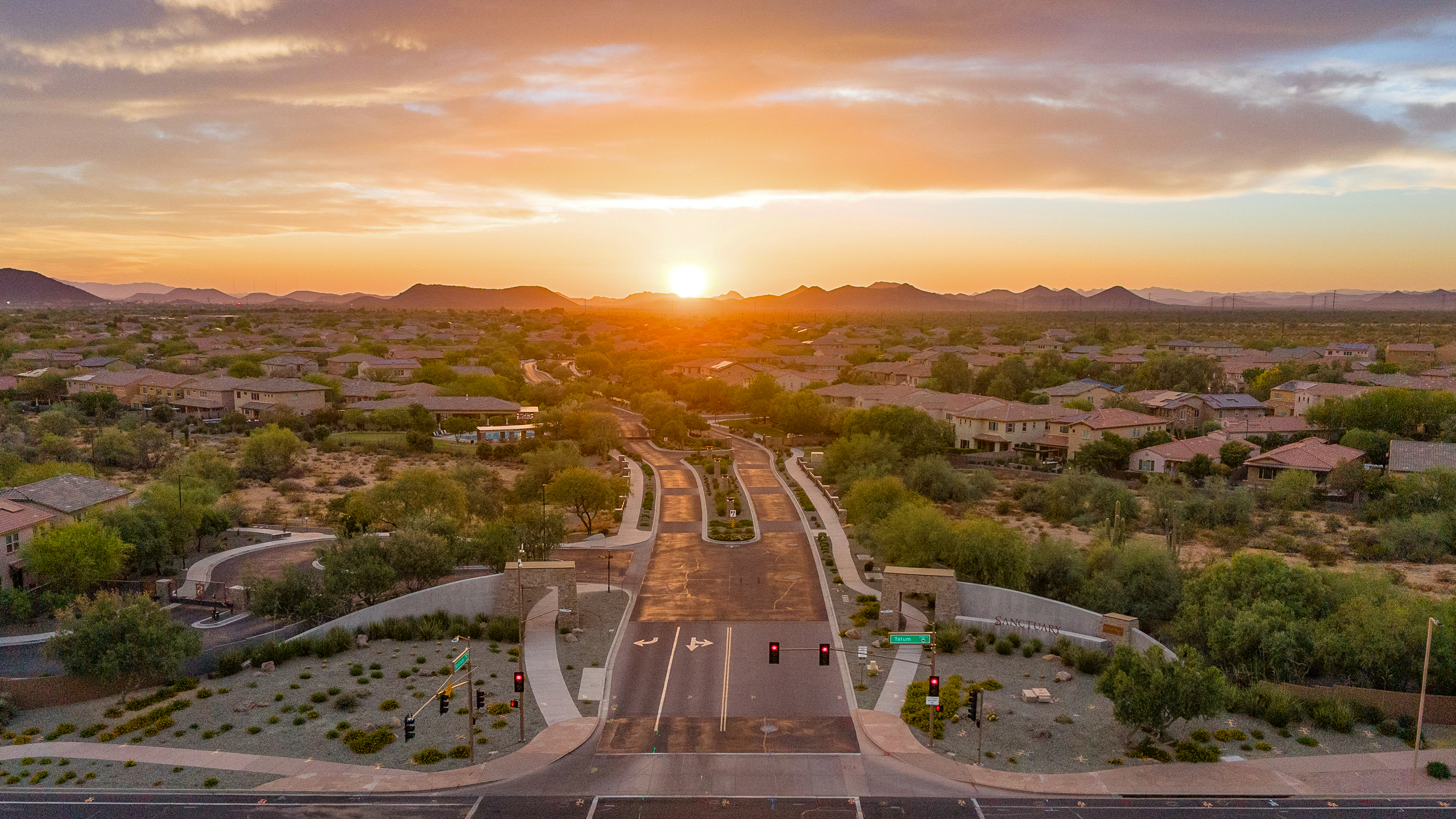 4724 E Parkside Lane 