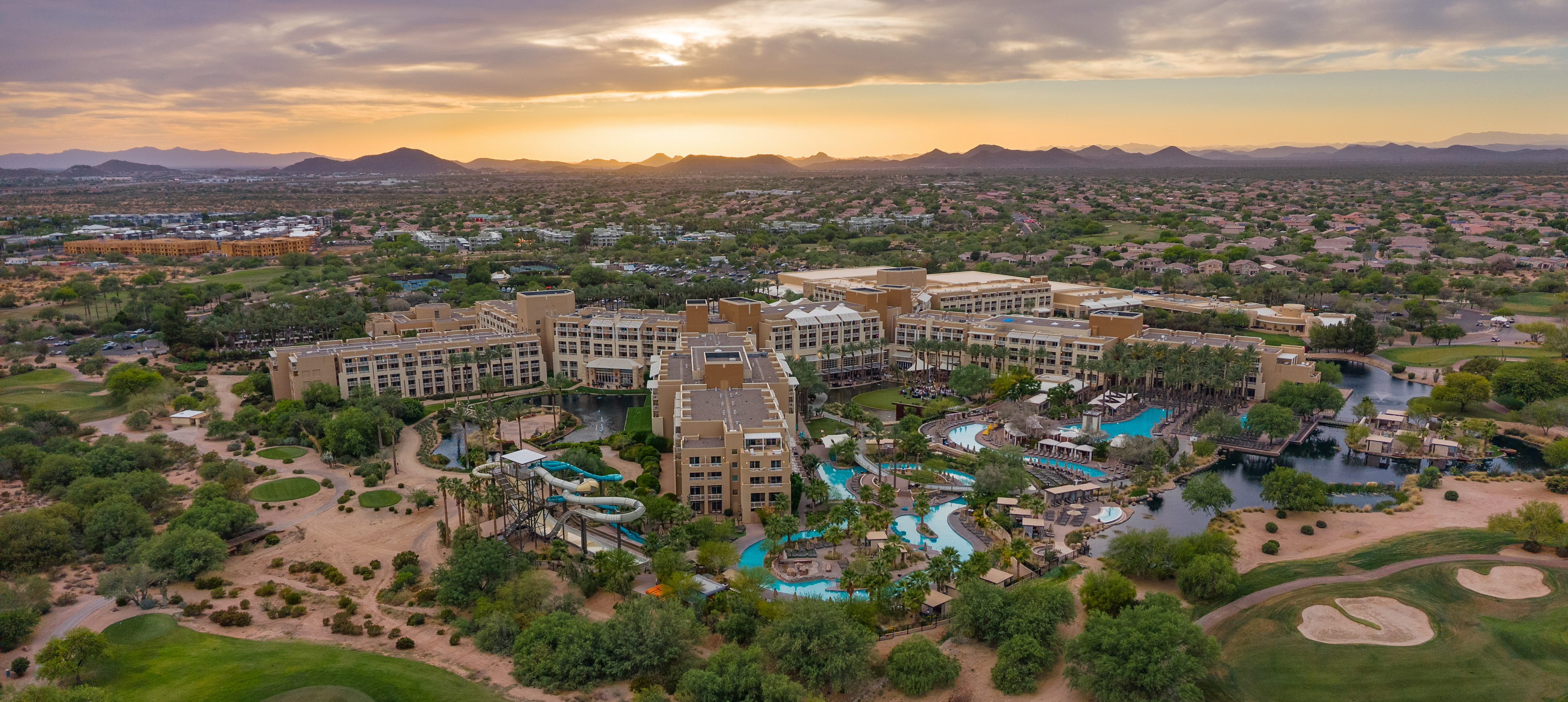 4724 E Parkside Lane 