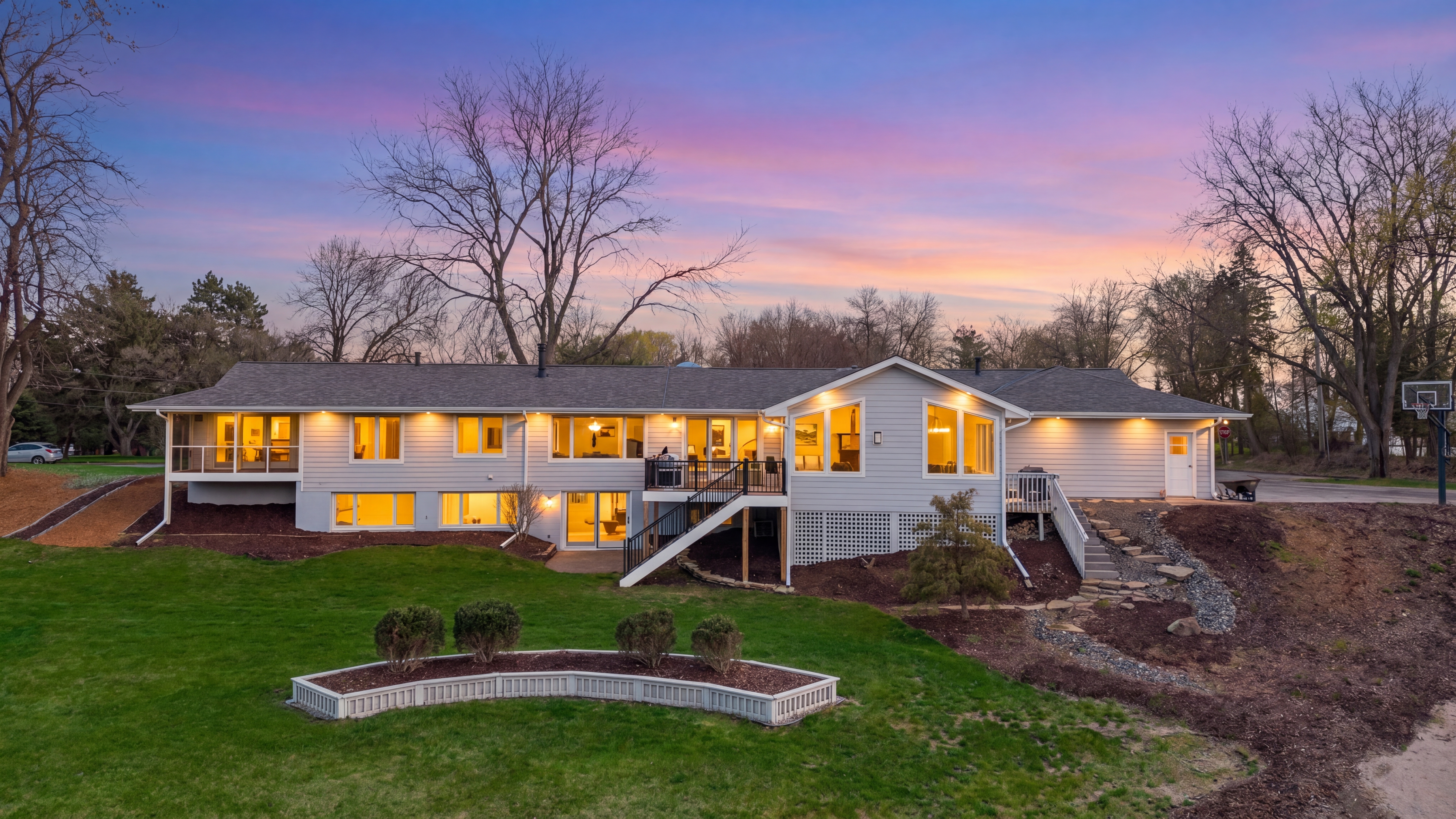 1155 Heritage Lane 