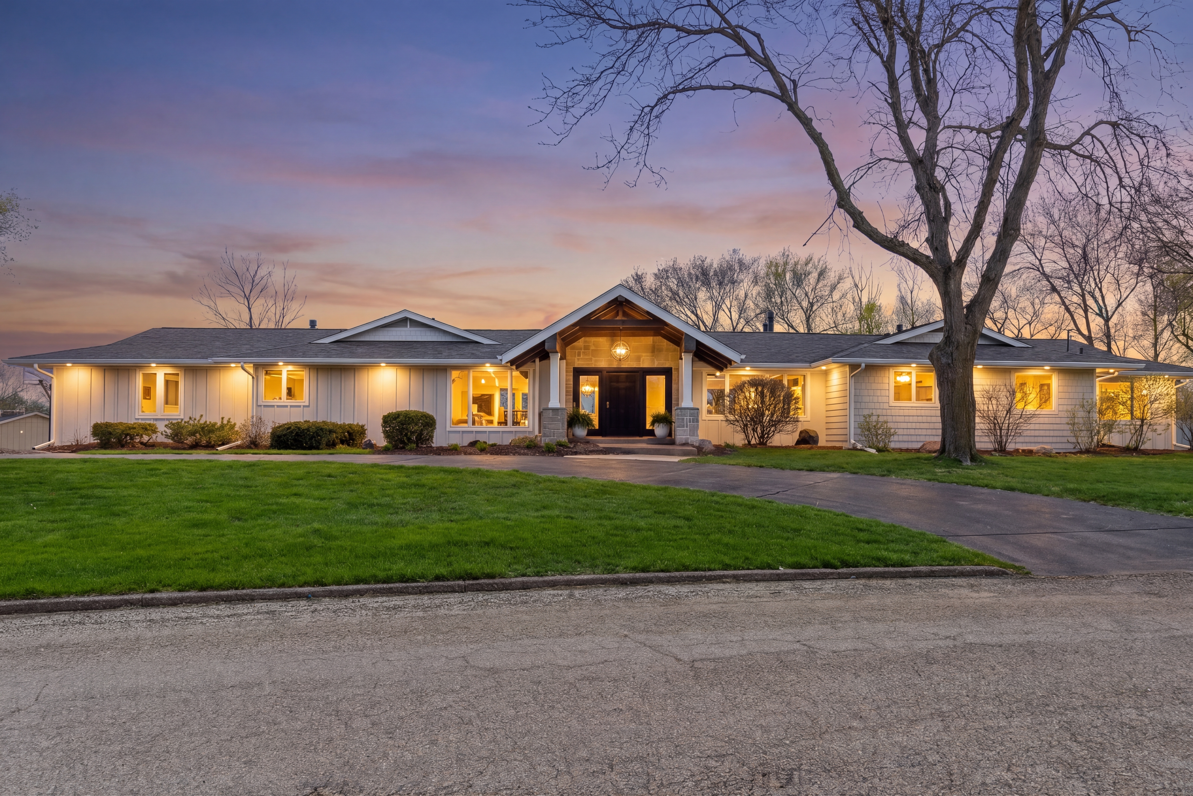 1155 Heritage Lane 