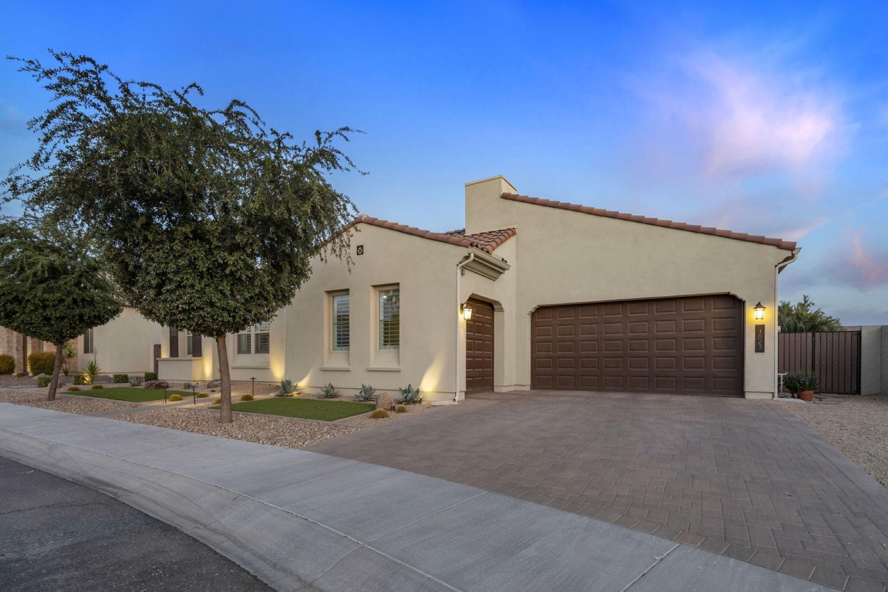1823 E Watford Court 