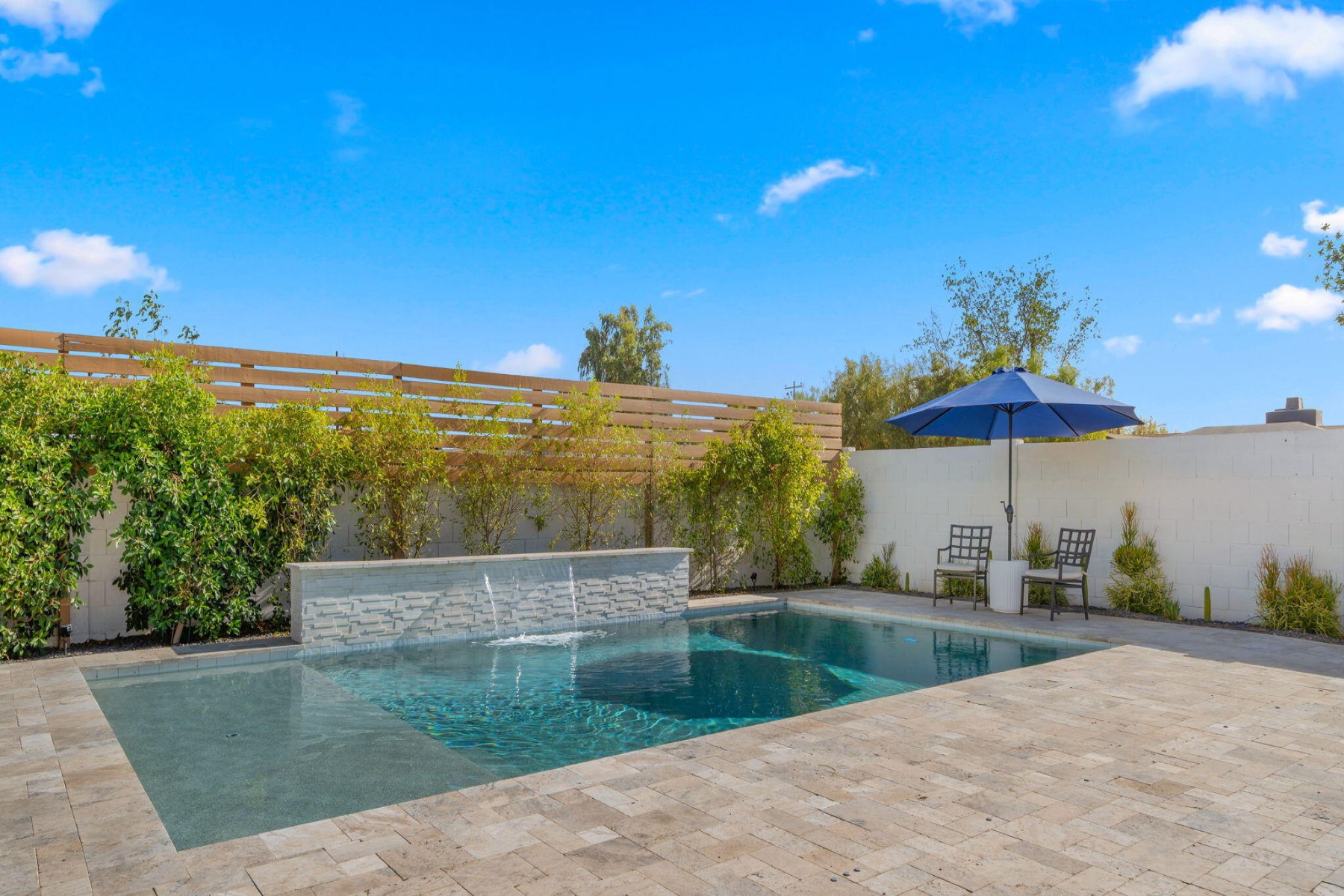 4049 E Vista Drive 