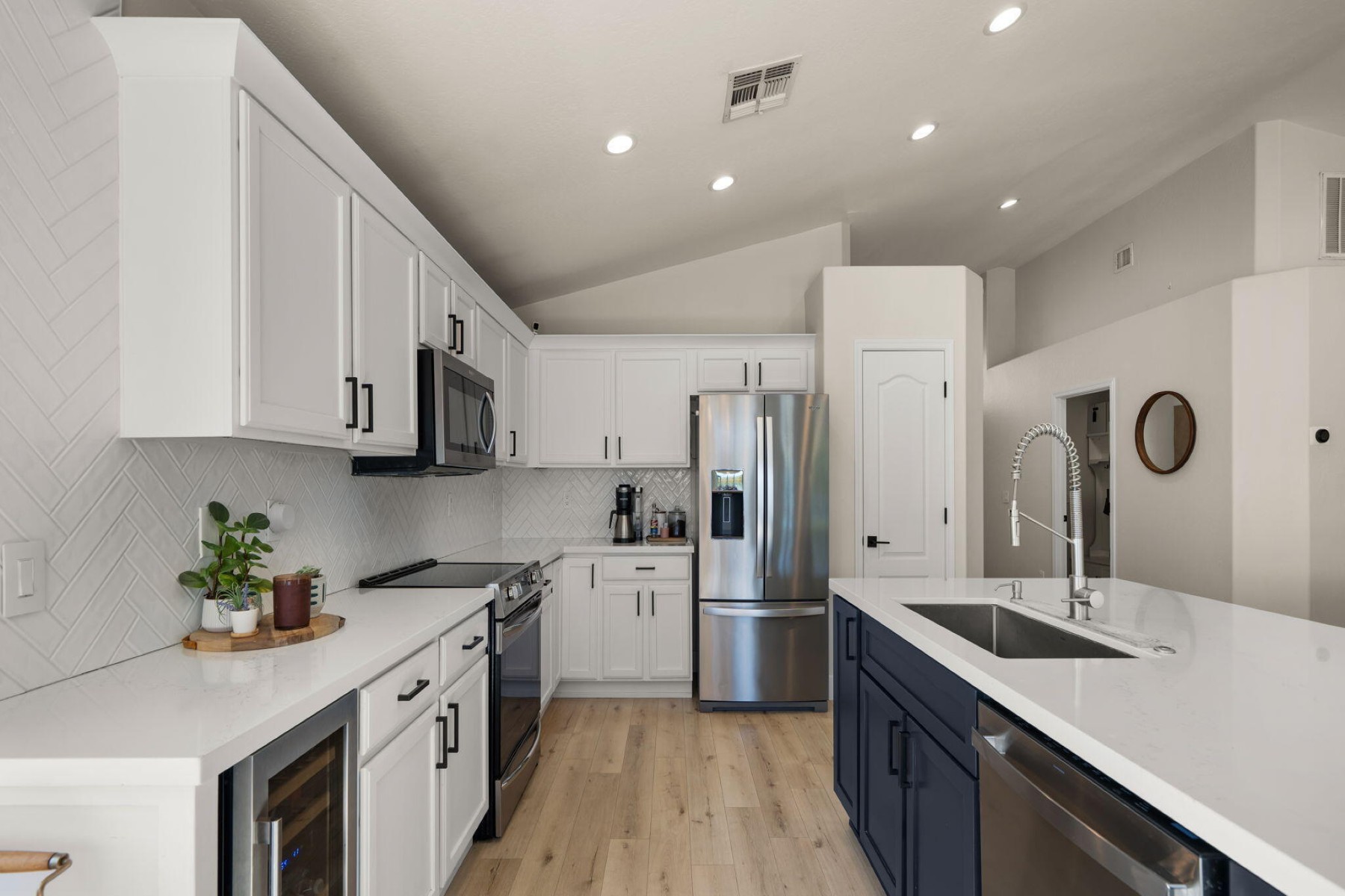 4049 E Vista Drive 