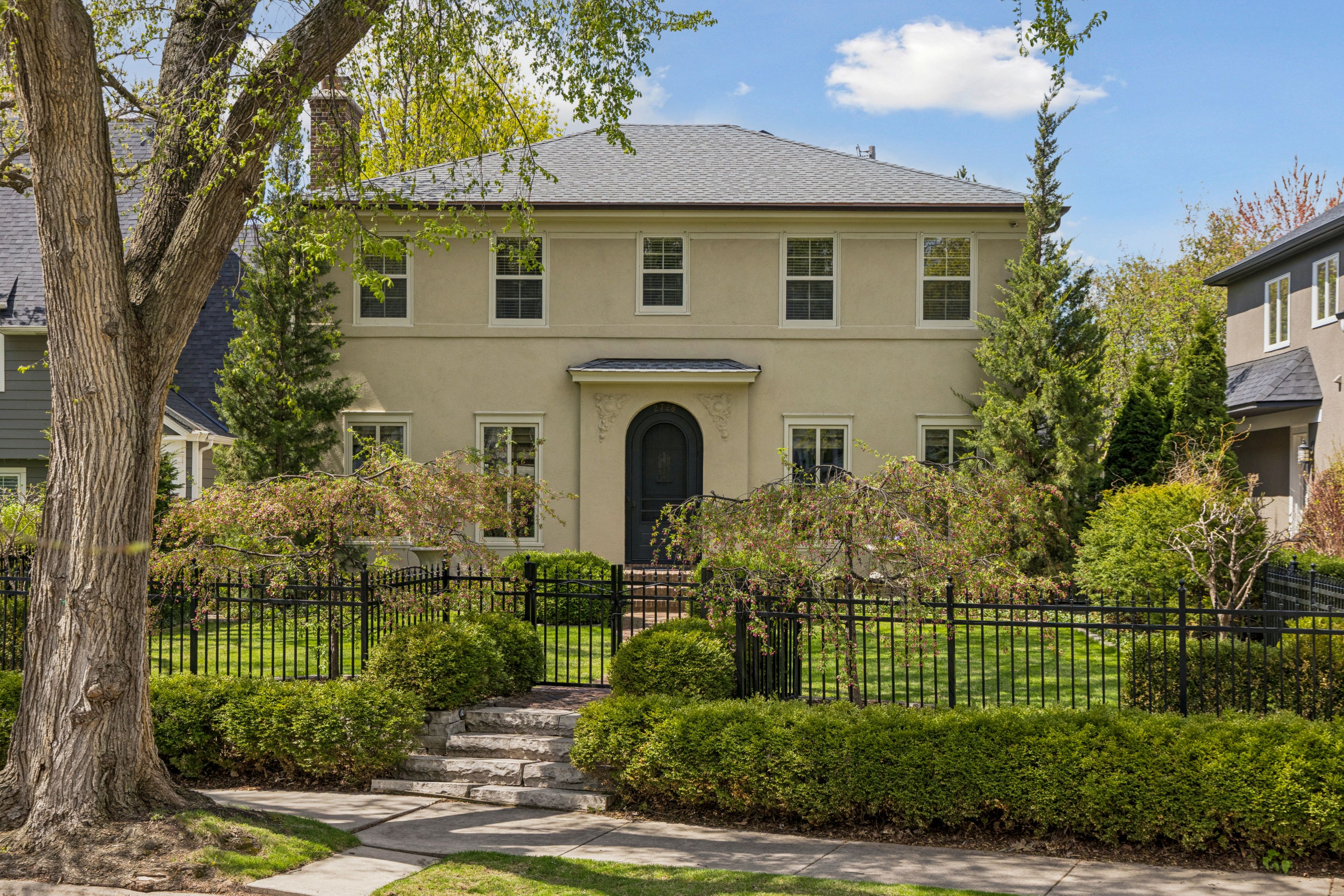 2728 Upton Avenue South 