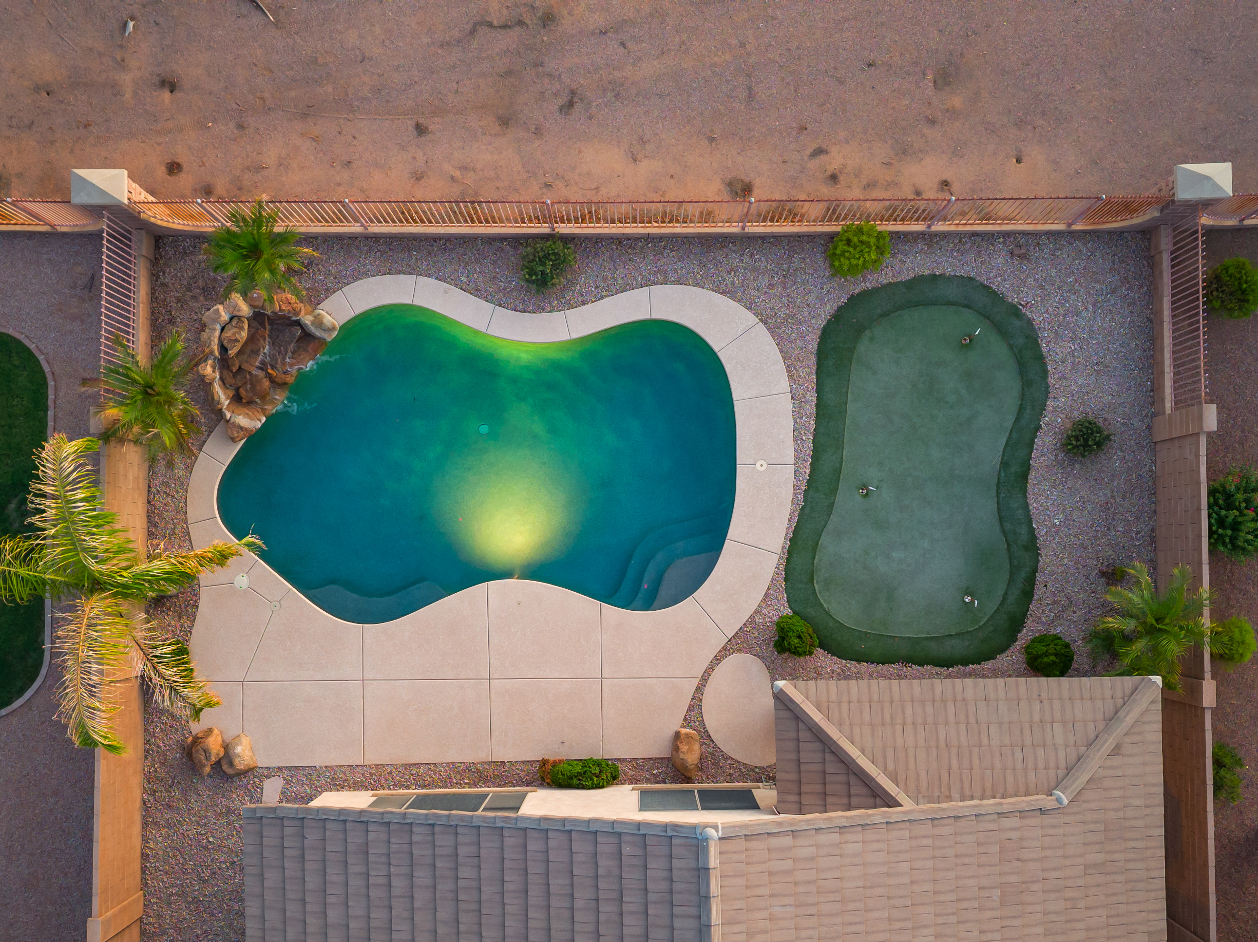 3605 E Meadowview Drive 