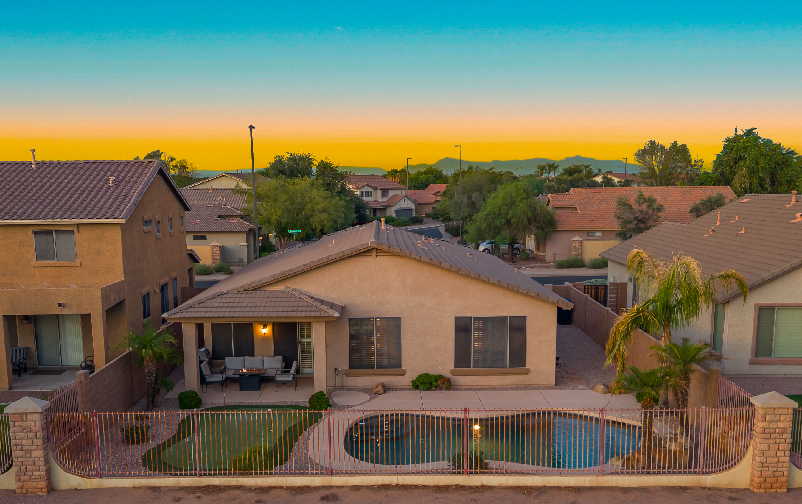 3605 E Meadowview Drive 
