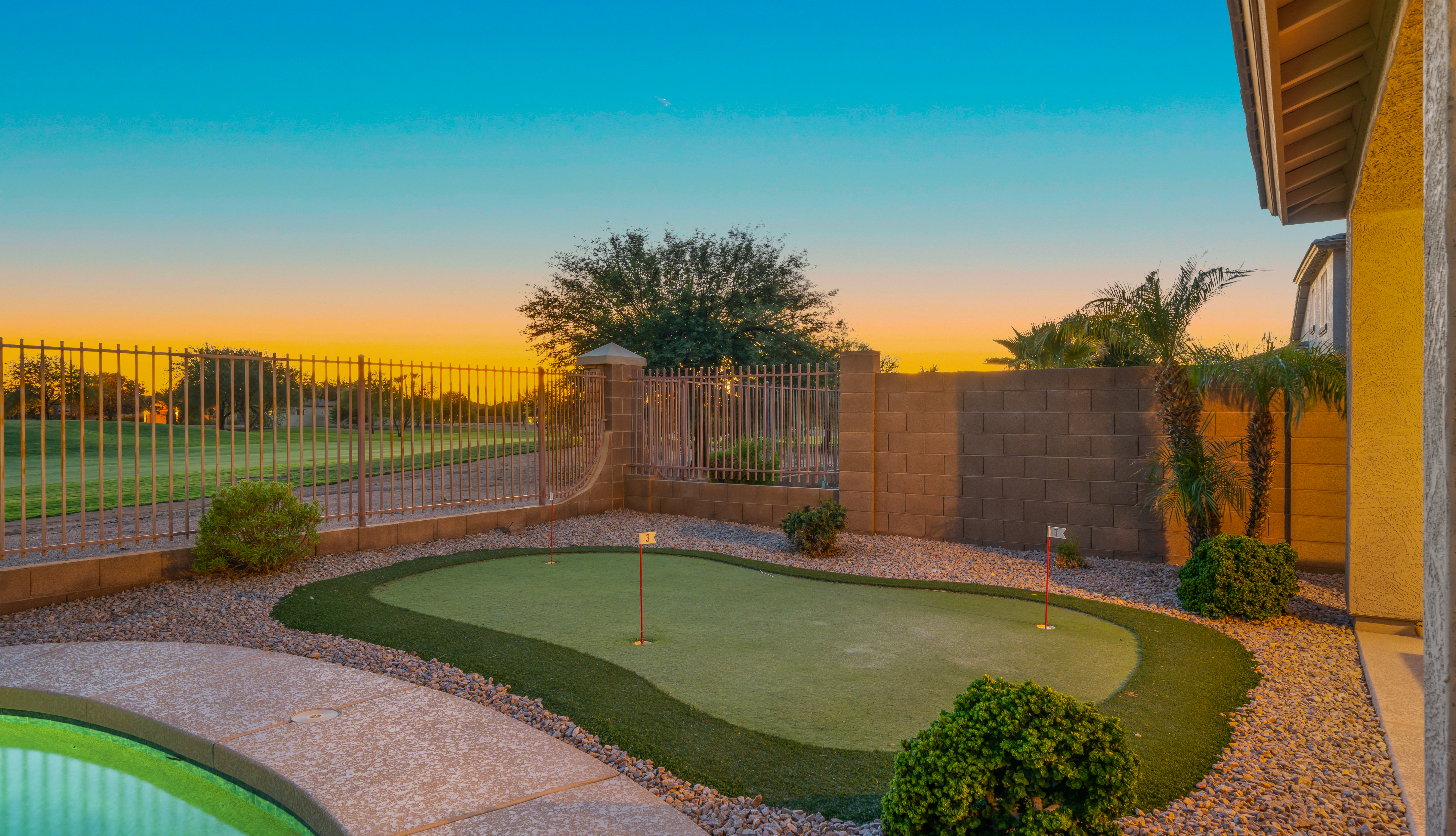 3605 E Meadowview Drive 