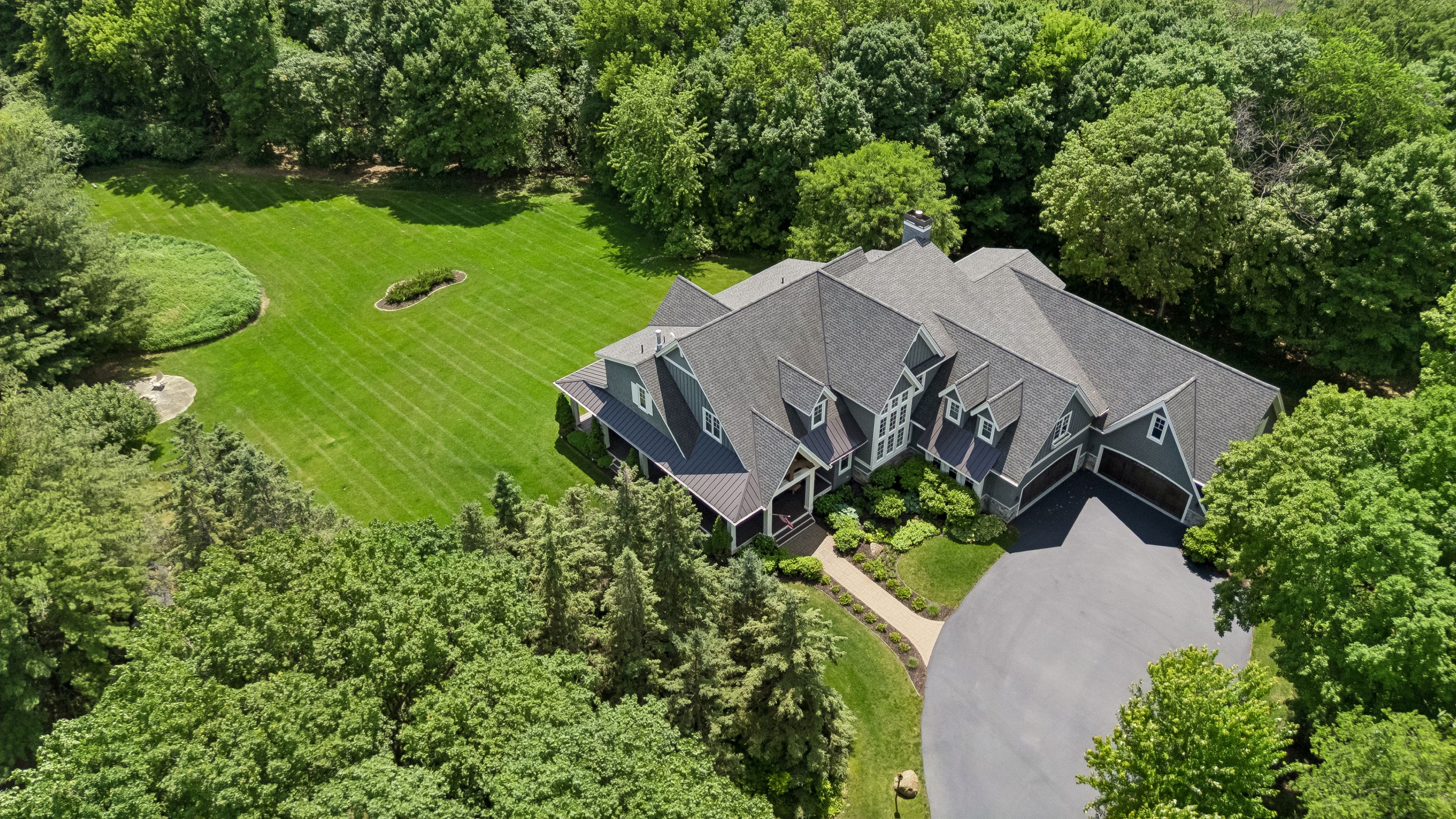 4565 Bayside Road 