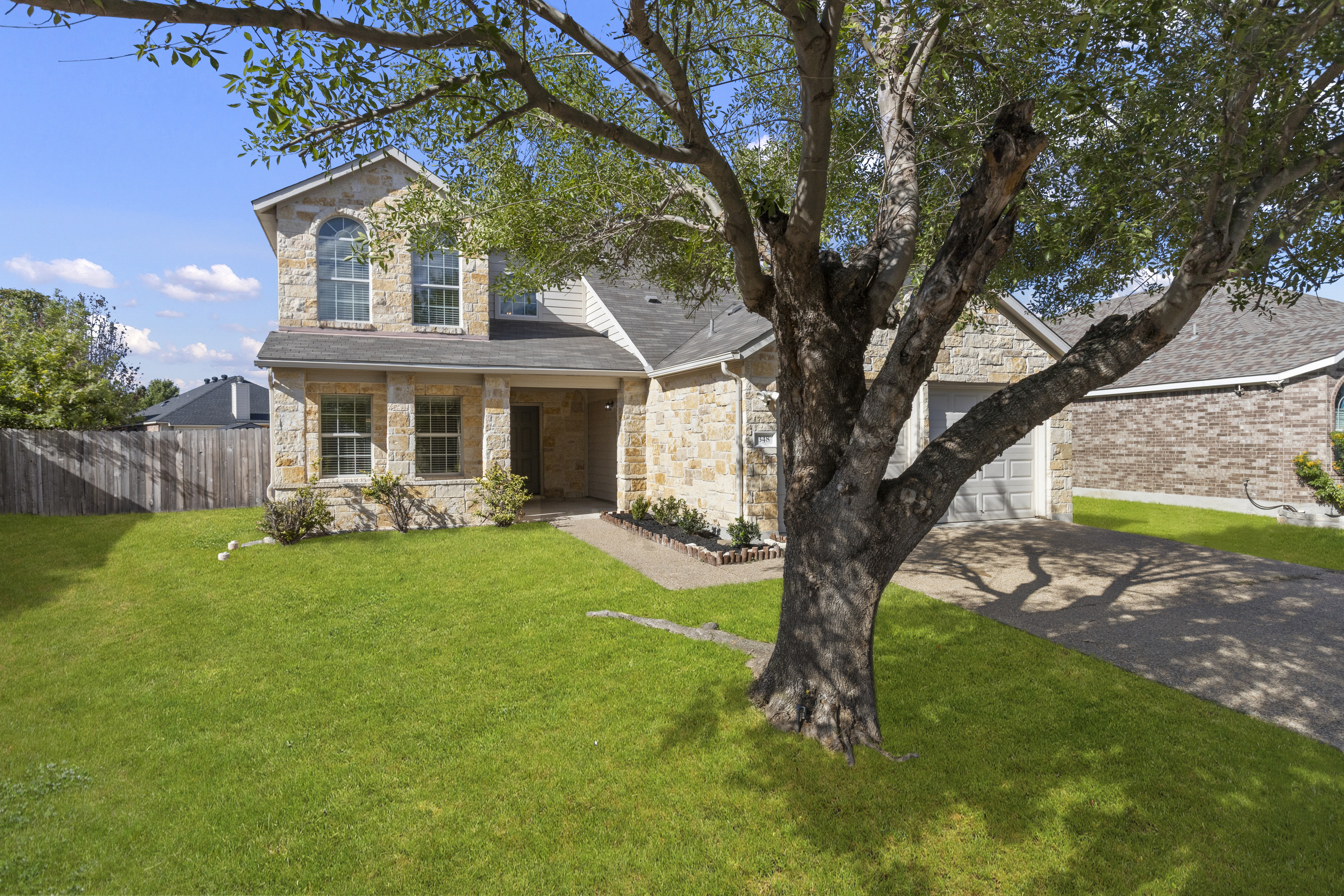 348 King Elder Lane 