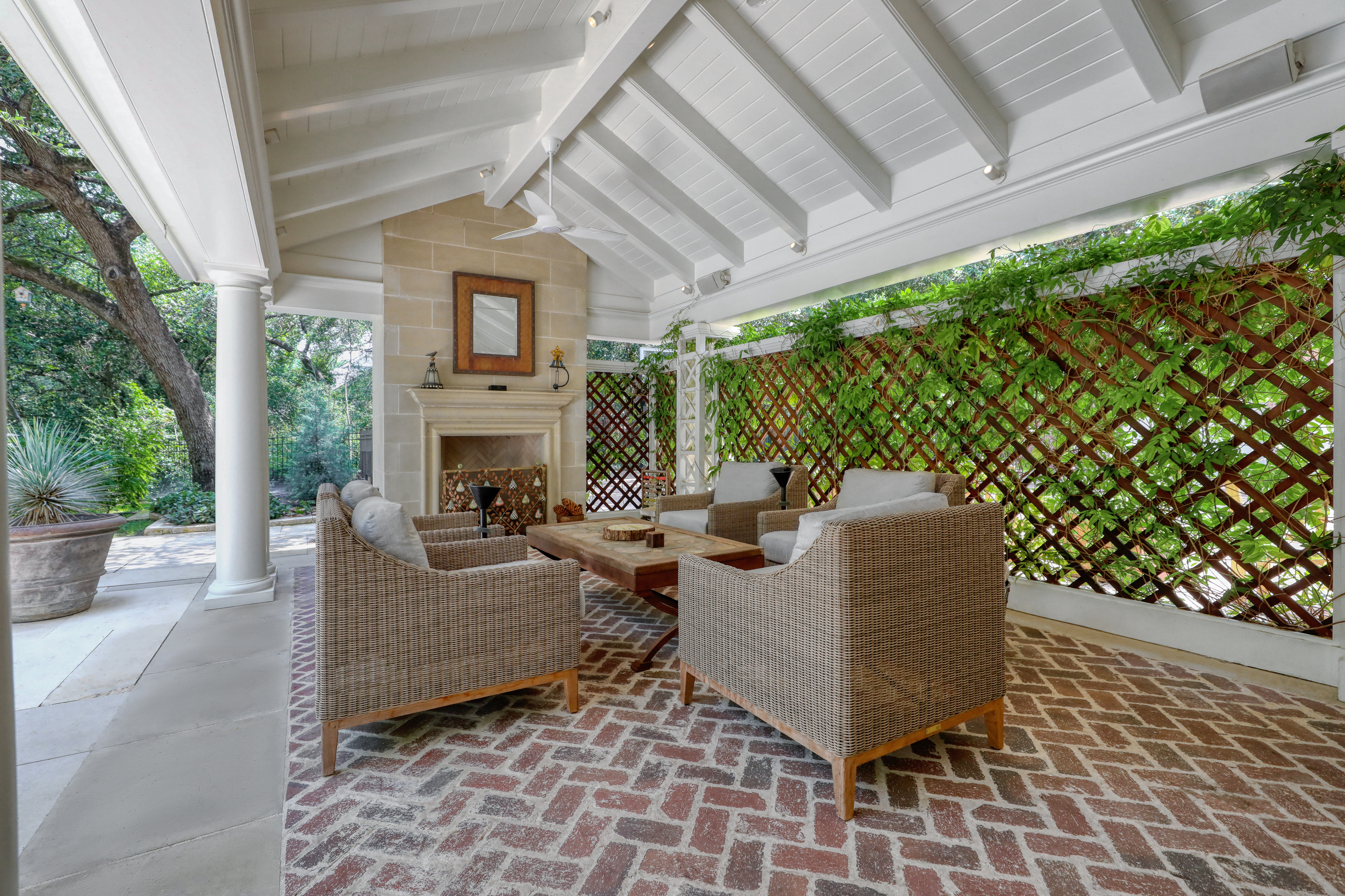 2700 Island Ledge Cove 