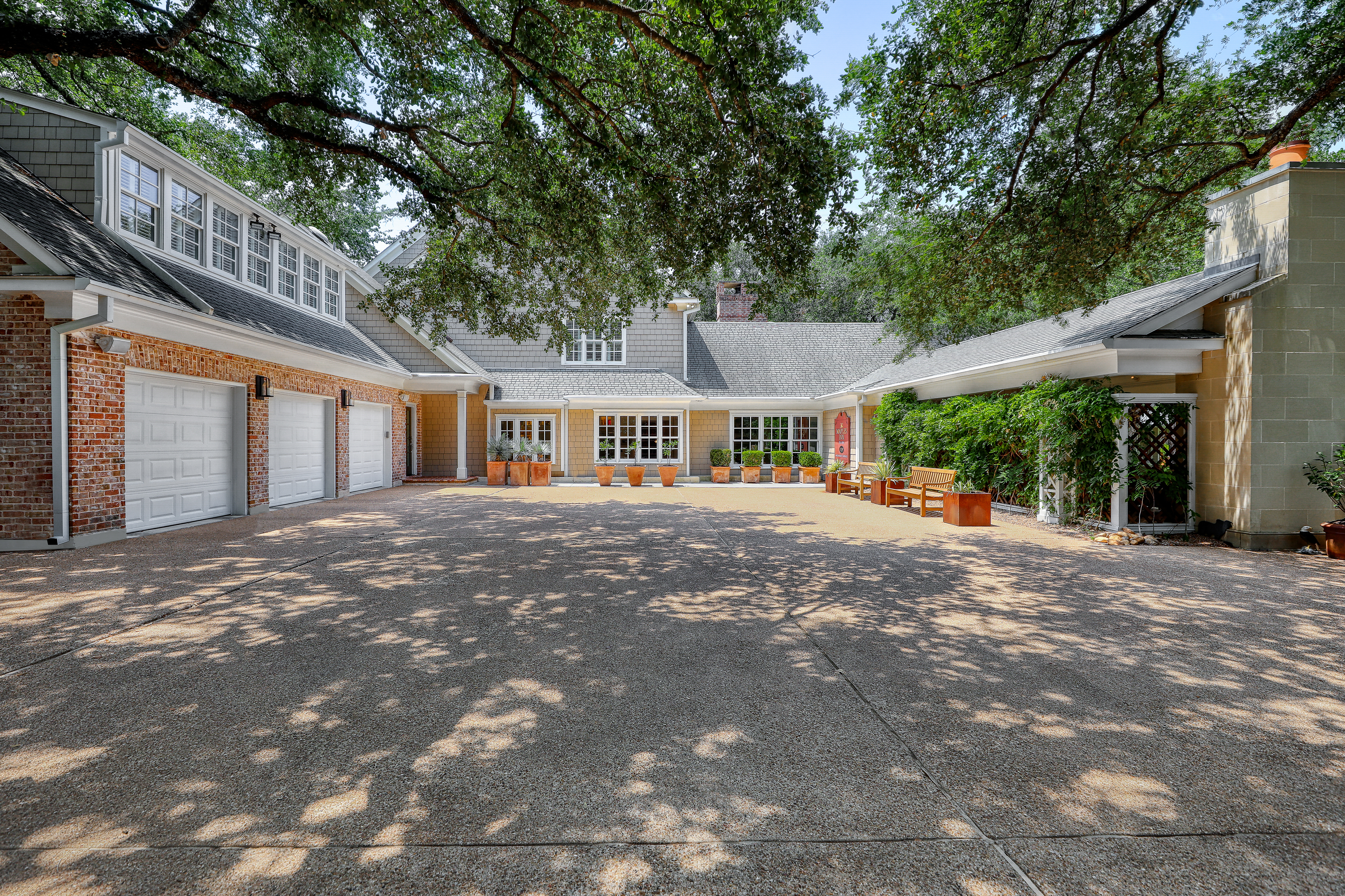 2700 Island Ledge Cove 