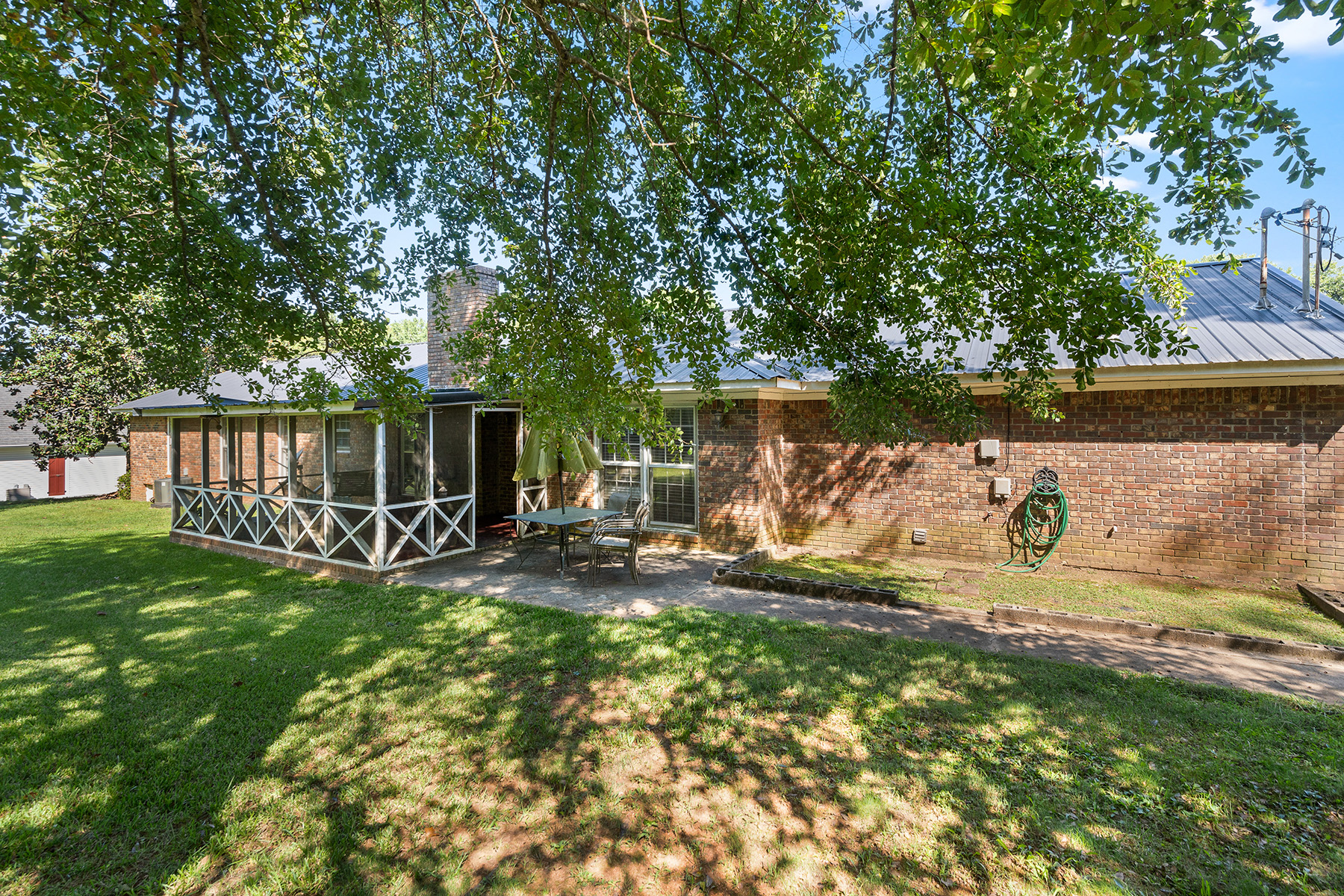 1036 Fairview Road