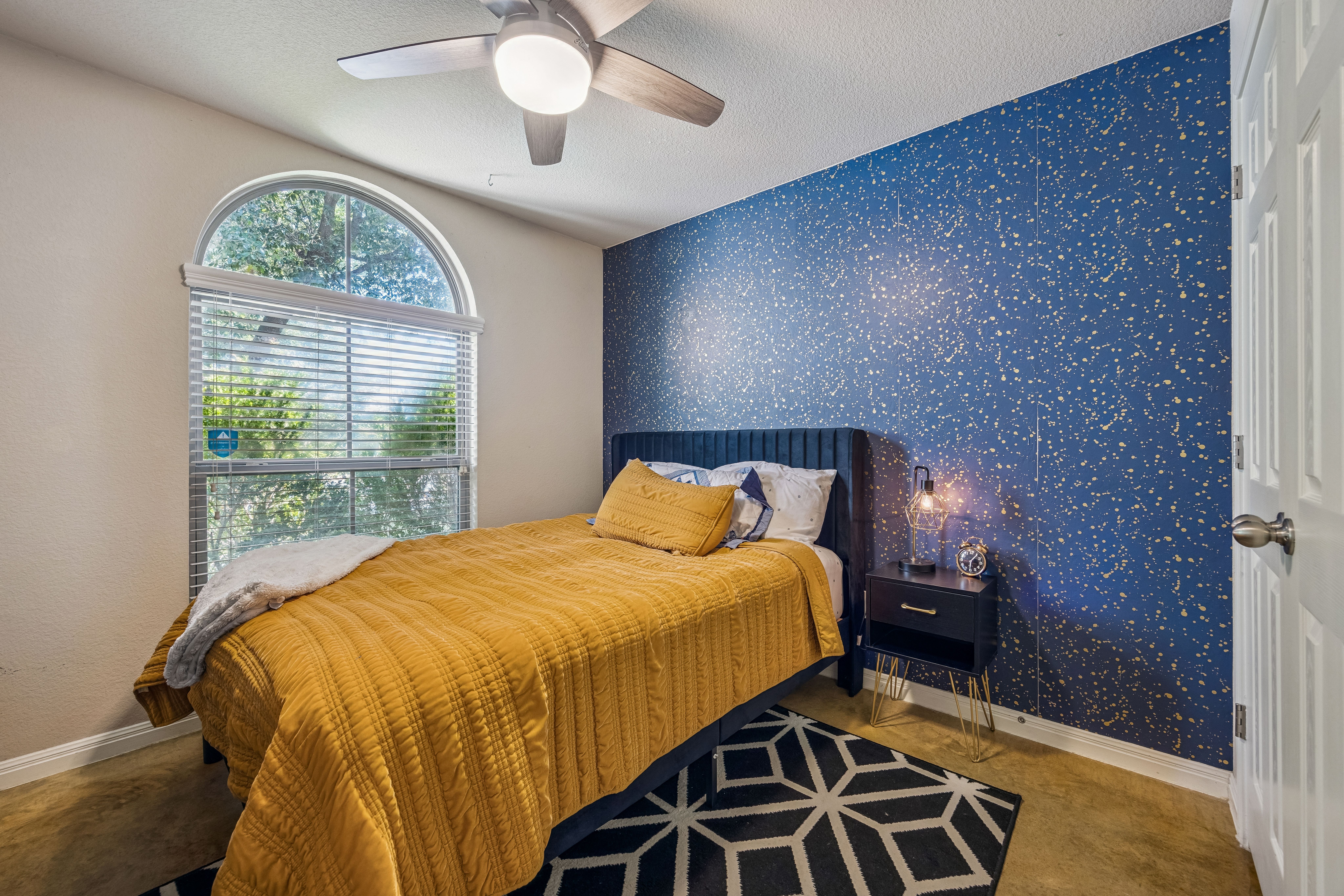 7104 Bay City Bend 